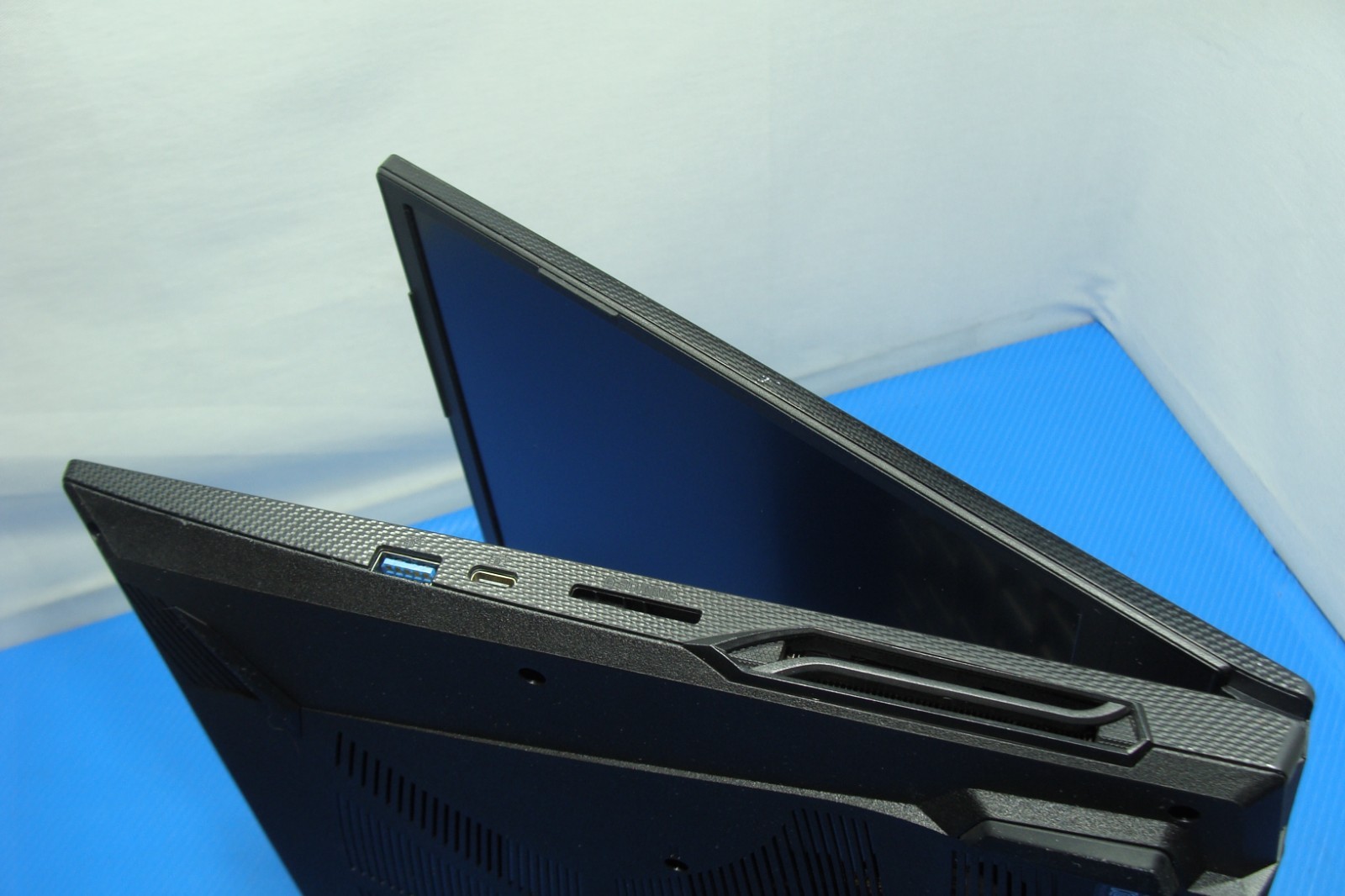 Gigabyte G5 GD 15.6″ FHD 144hz i5-11400H 2.7GHz 16GB 512GB RTX 3050 98% Battery