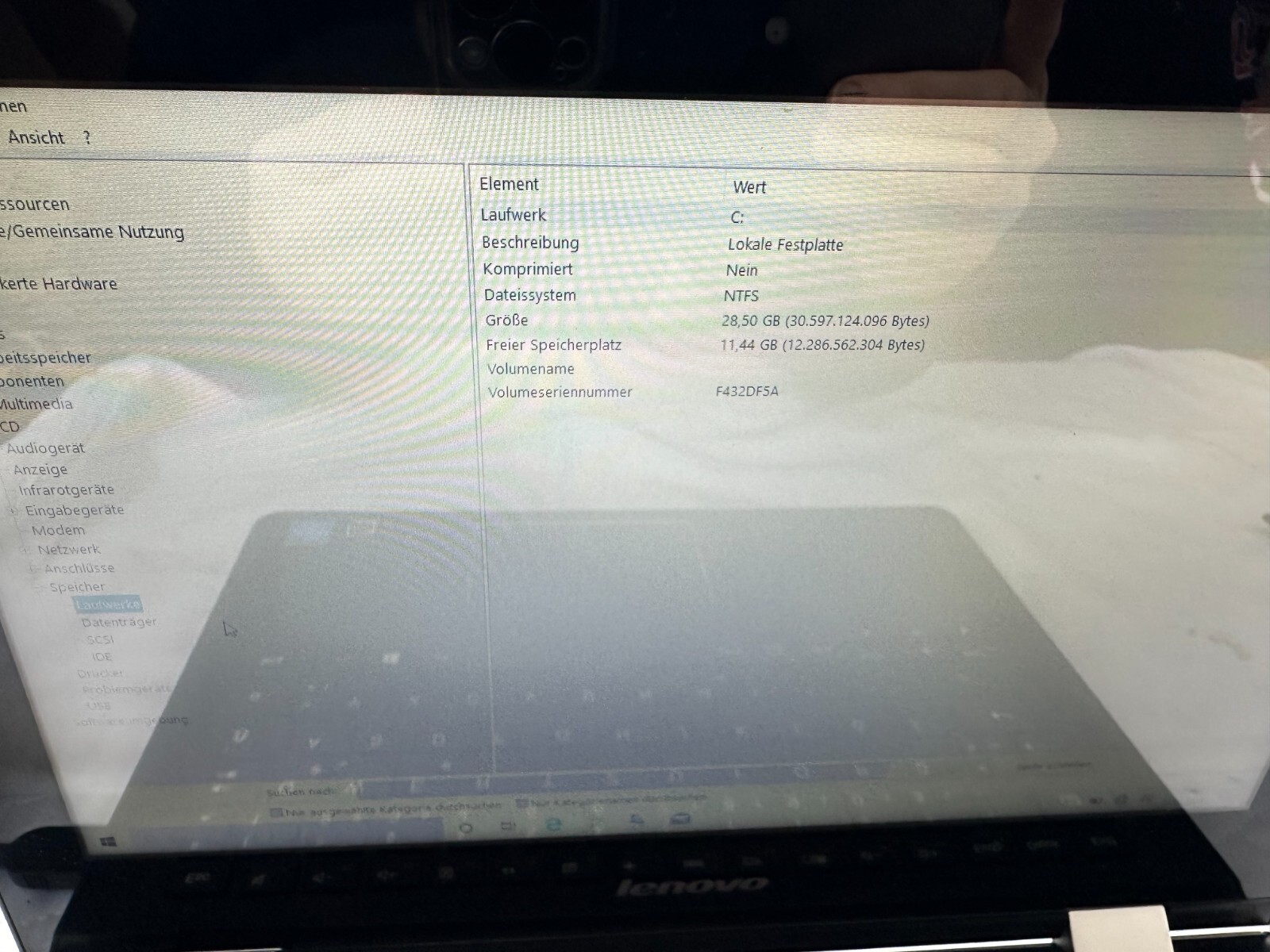 Lenovo Yoga 300 11IBR, 80M1, Conv. Notebook, 2GB Ram, 32GB eMMC Windows 10
