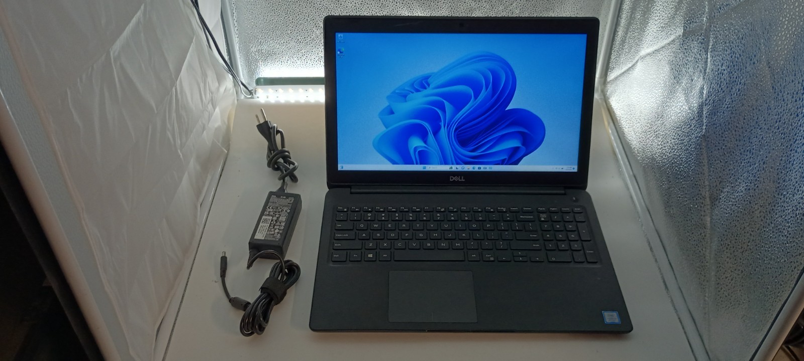 482138 Latitude3500 w/charger.i3-8145U.8GB.128GB M.2.15.6″FHD.W11 Pro