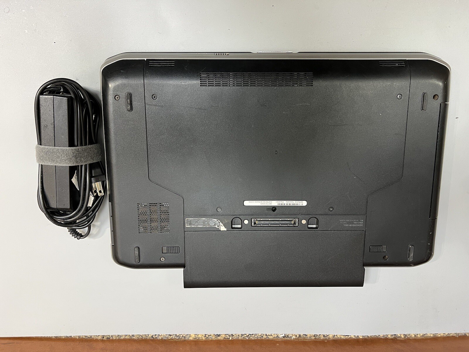 Dell Latitude E5520 Intel Core i3-2350 2.30GHz 4GB RAM 320GB HDD WEBCAM Win 10