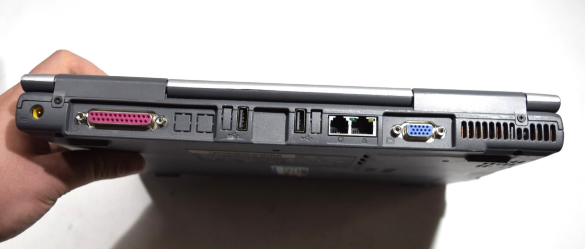 Acer TravelMate 230 Laptop 2003 2.0GHz 1GB RAM/60GB HDD/DVD/Floppy/XP SP3