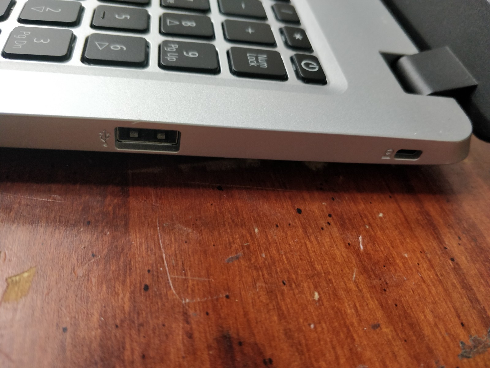 Acer Aspire A515-43-R19L AMD RYZEN 3 3200U@2.60GHz 8GB RAM NO DRIVE PARTS 8825
