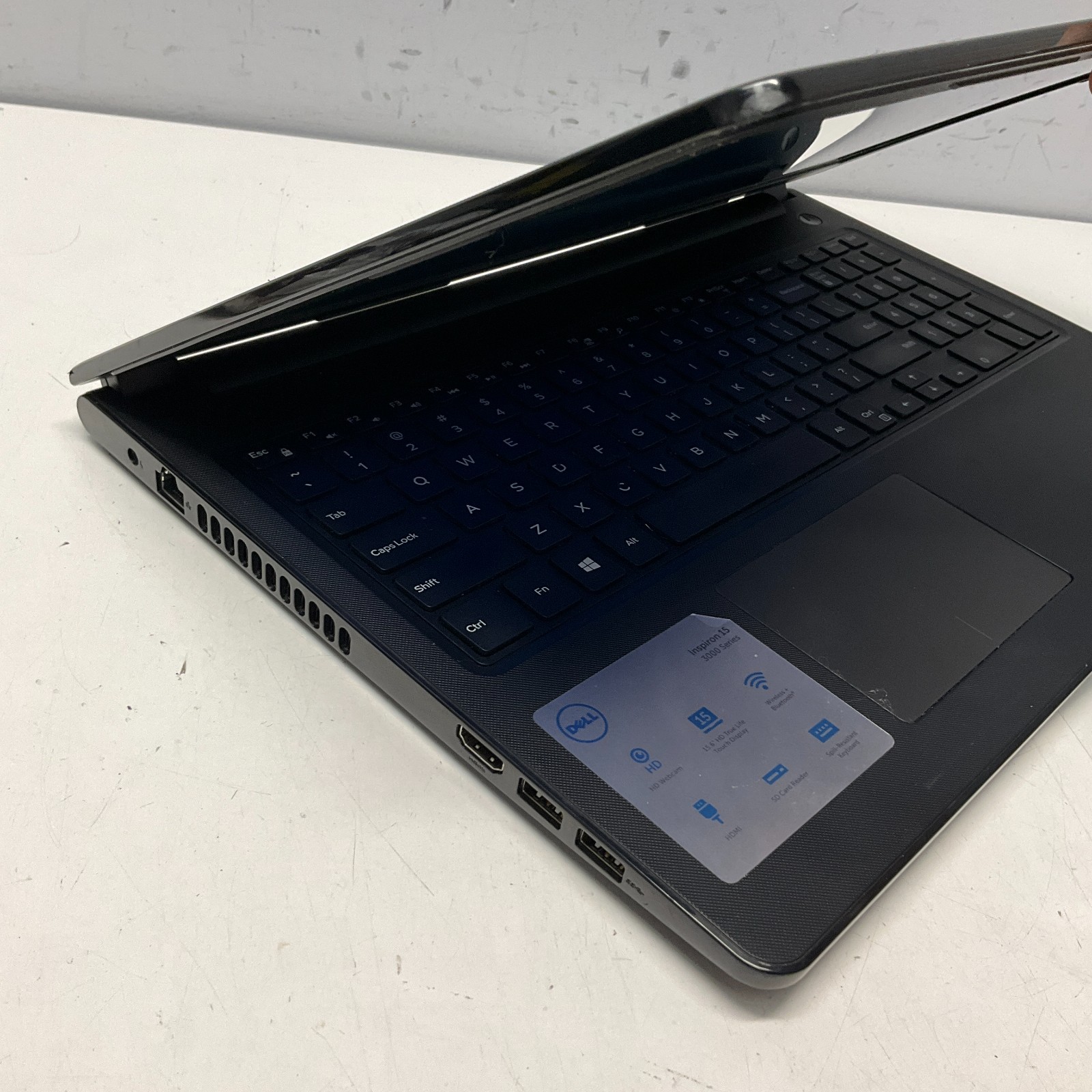 Dell Inspiron 3567 15.6″ Laptop Intel Core i3-7100U @ 2.40 GHz 8GB 1TB HDD Win10