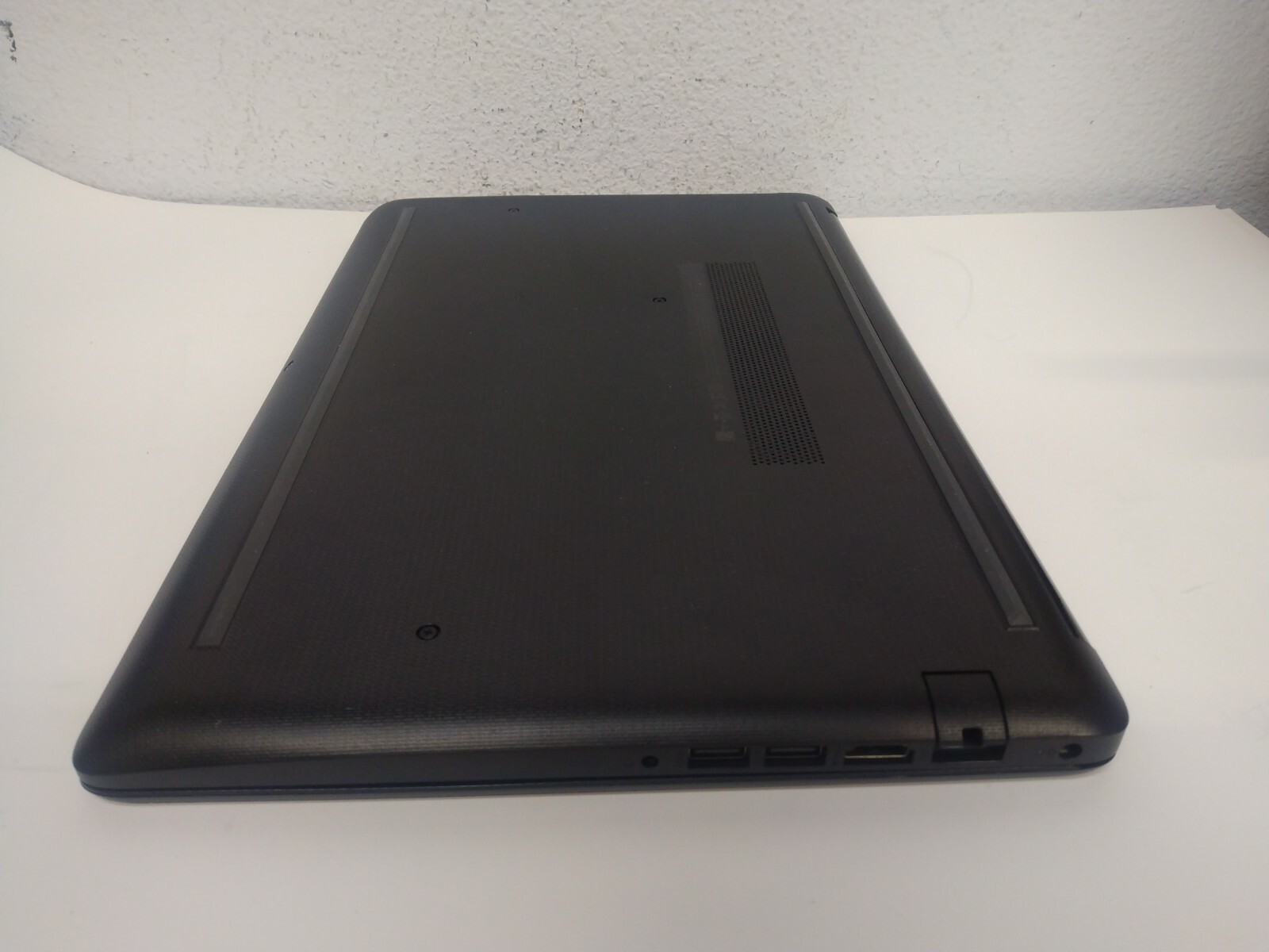 HP 15-DB0011DX 15.6″ AMD A6-9225 Radeon R4 2.60GHz 4GB RAM 1TB HDD BT DVD Win10H