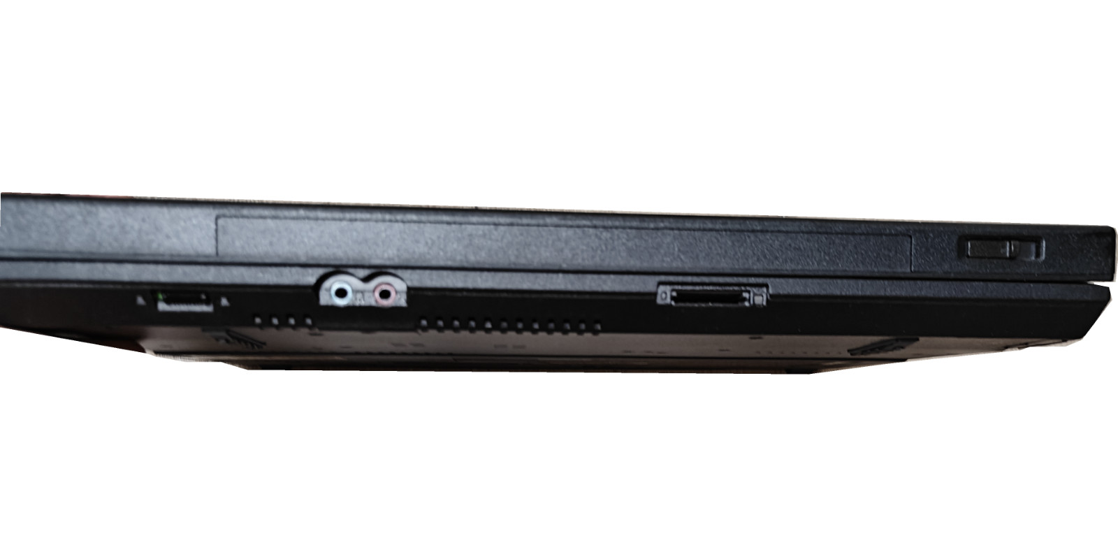 Lenovo R500 Widescreen Laptop Intel P8700 CPU, 8GB Ram, 250GB HDD