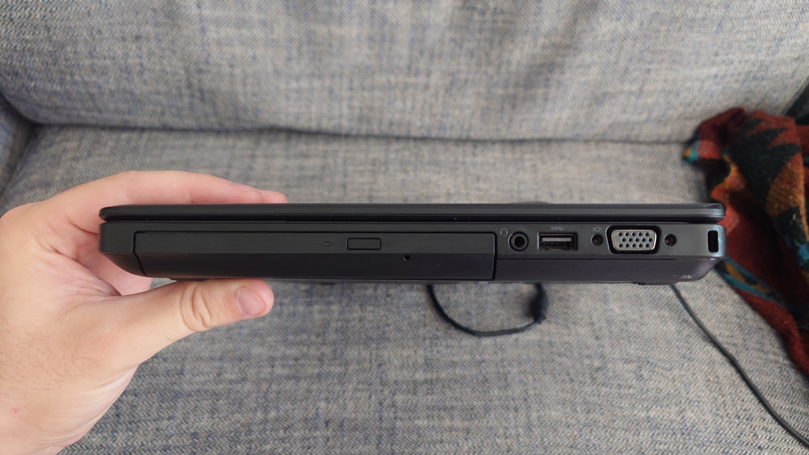 Dell Latitude E5540: I7-4600U, 8GB Ram, 320GB HDD, Fedora Linux