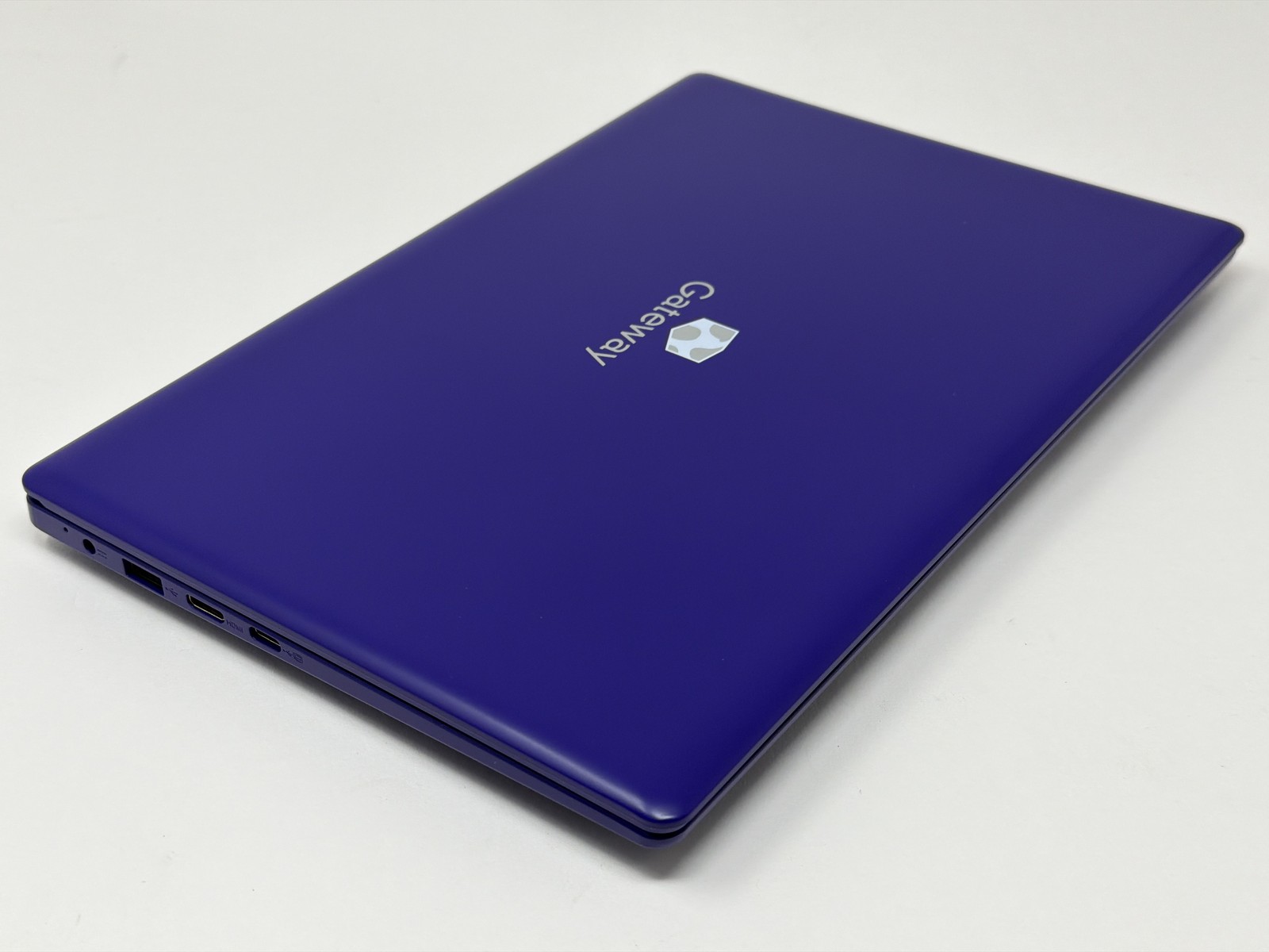 Gateway Ultra Slim Notebook AMD A4-9120E 1.5GHz 64GB 4GB 11.6in New Open Box