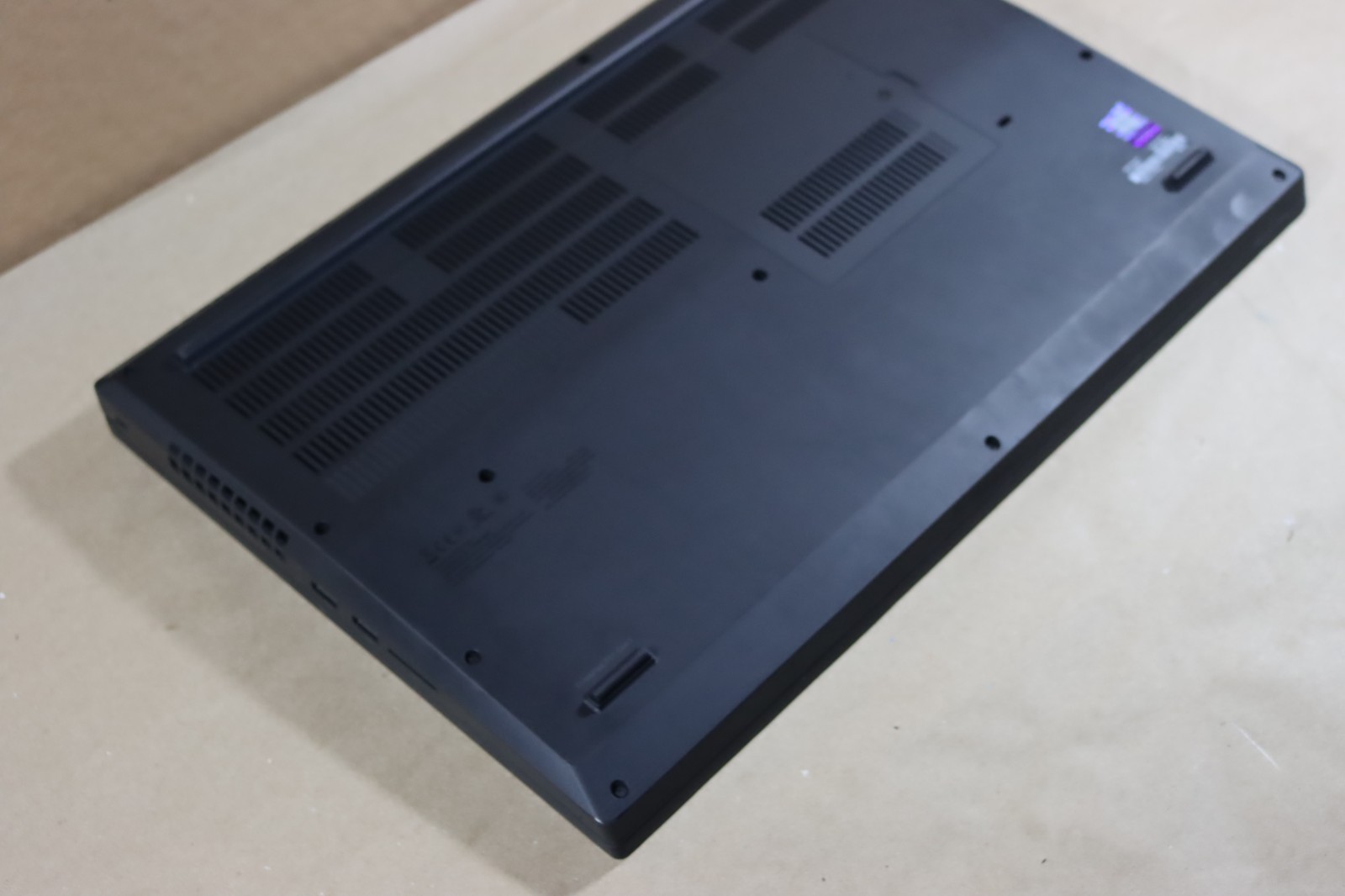 Lenovo Think Pad P17 Gen 1 Intel Core i7-10750H CPU 2.60GHz 1TB 32GB NVIDIA Quad
