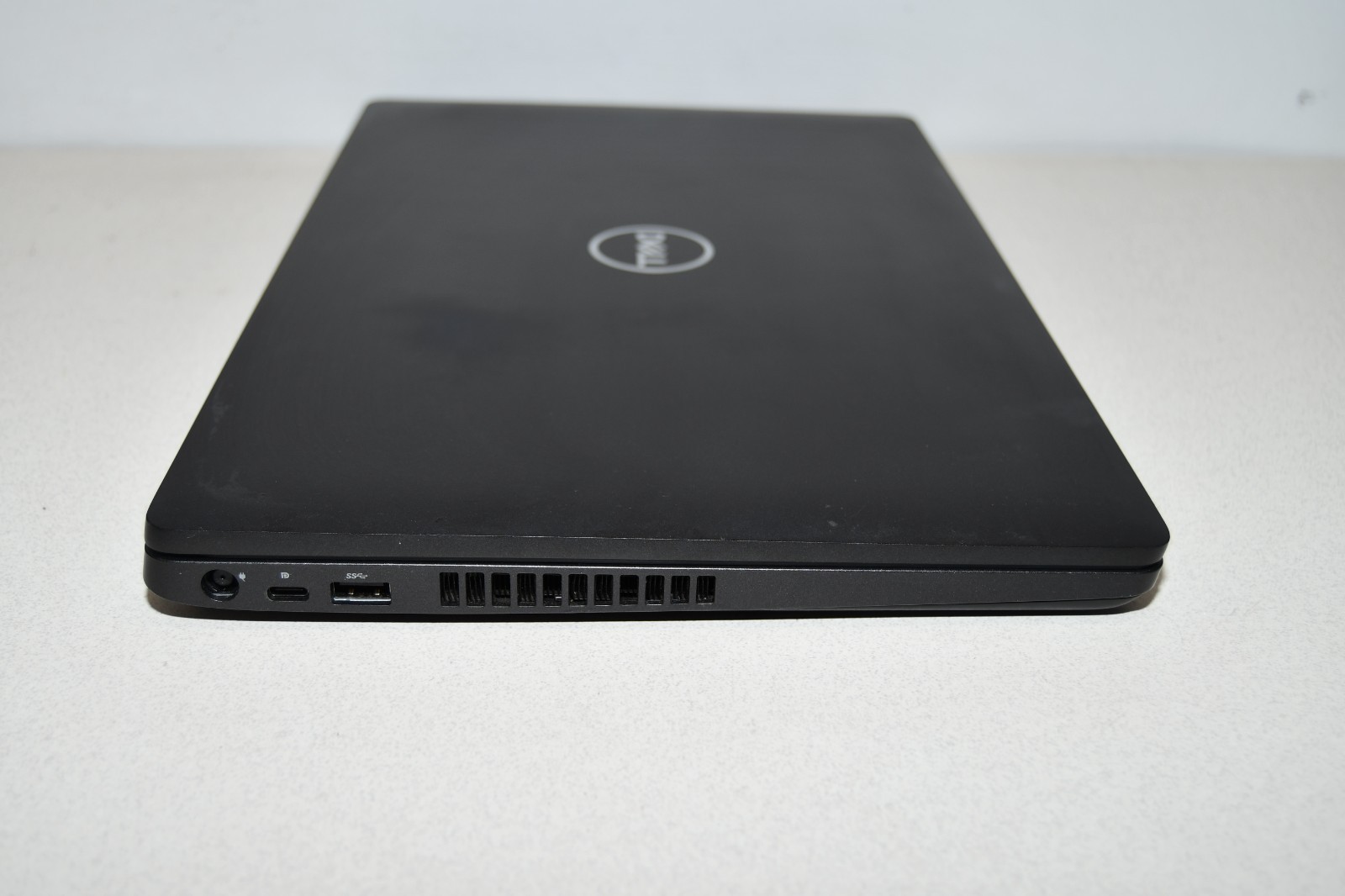 ^ Dell Latitude 5500 Laptop Intel i7-8665U @ 1.9GHz 16GB Ram No HD #X7274