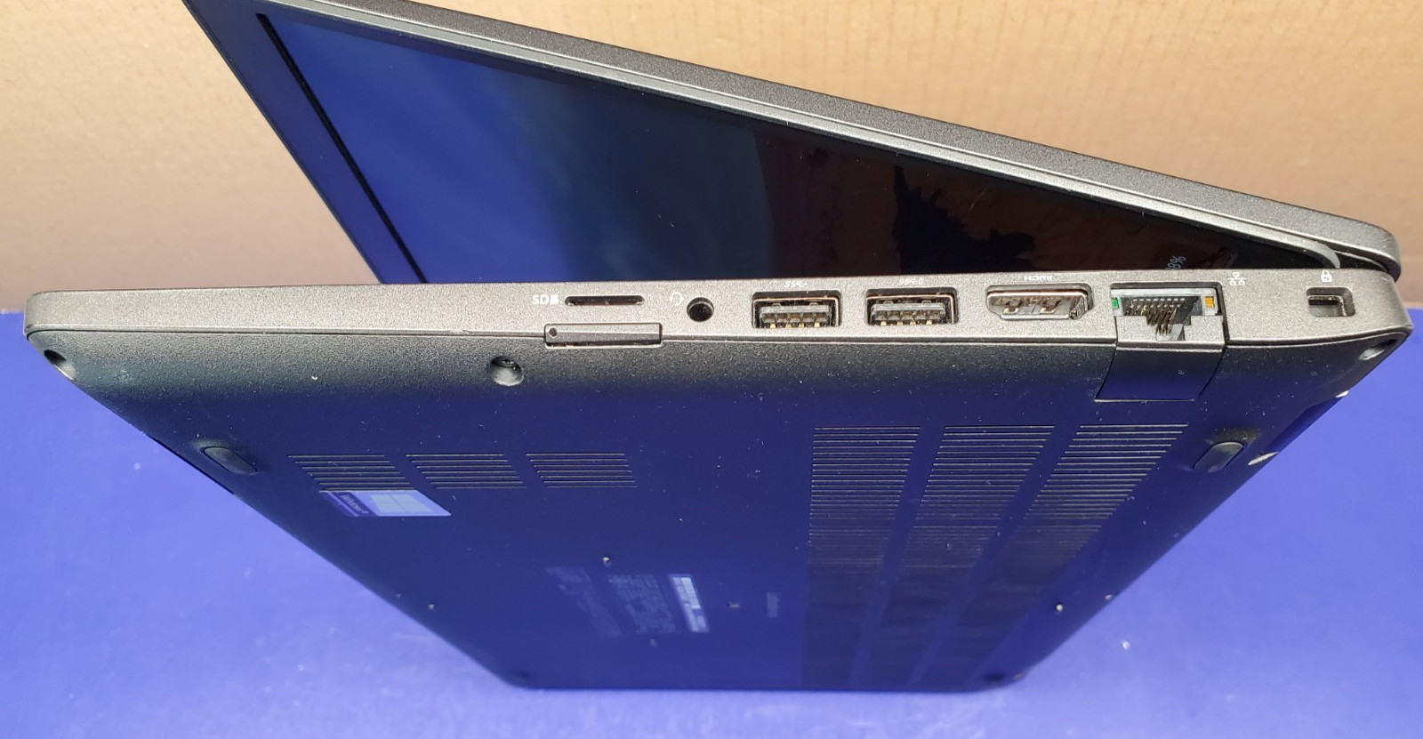 Dell Latitude 5400 i7-8665U 1.90Ghz 16GB 512GB SSD 14″ *Professionally Restored*