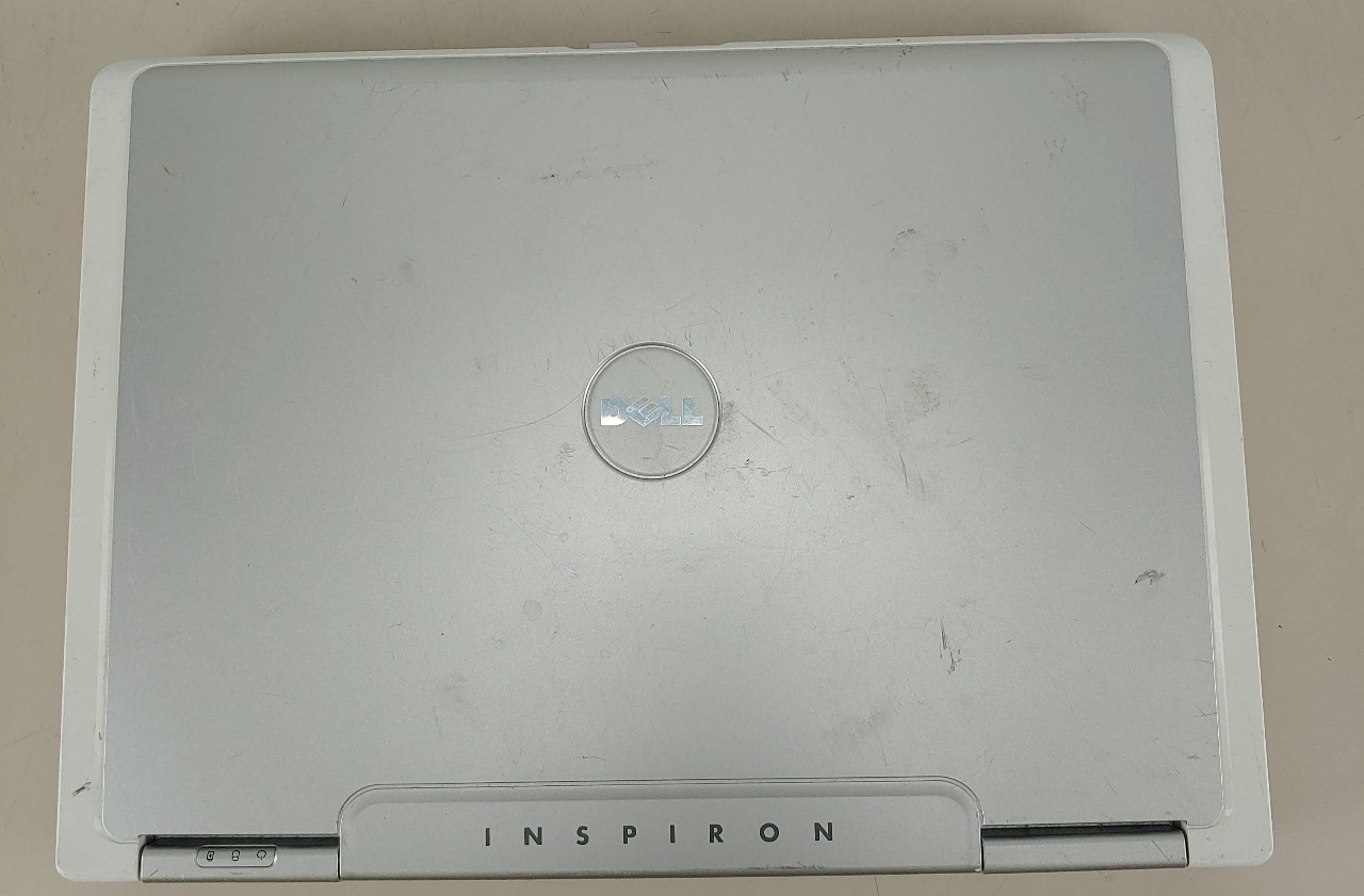 Dell Inspiron E1501 Laptop AMD 64 X 2 Dual Core Processor TK-55 1.80Ghz 2GB160GB