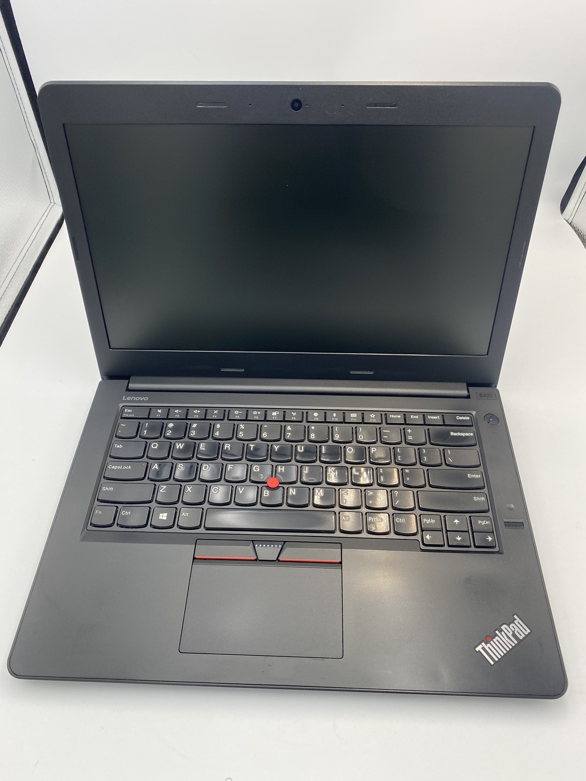 Lenovo ThinkPad E470 (2016) Intel(R) Core(TM) i5-6200U CPU @ 2.30GHz 8GB RAM 256