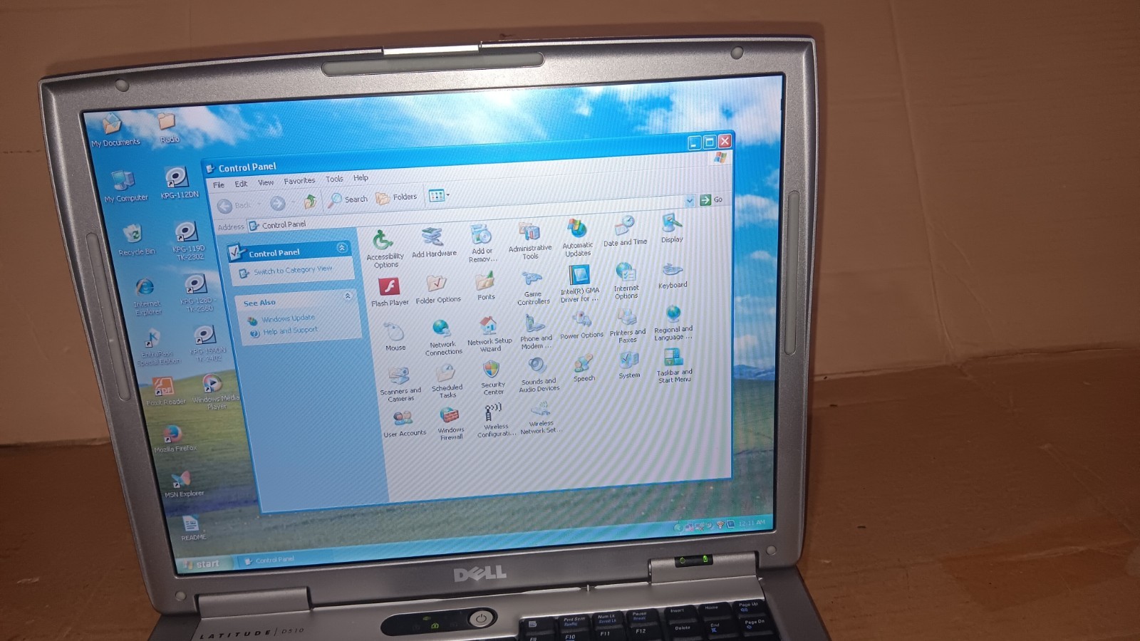 Vintage Dell Latitude D510 Laptop Windows XP pro SP3 Serial port Parallel port