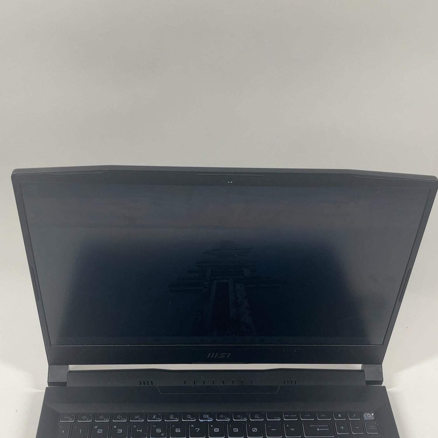 MSI Thin 15 GF63 15.6″ Ryzen 5 753HS 3.3GHz 16GB RAM 512GB GeForce RTX 4050