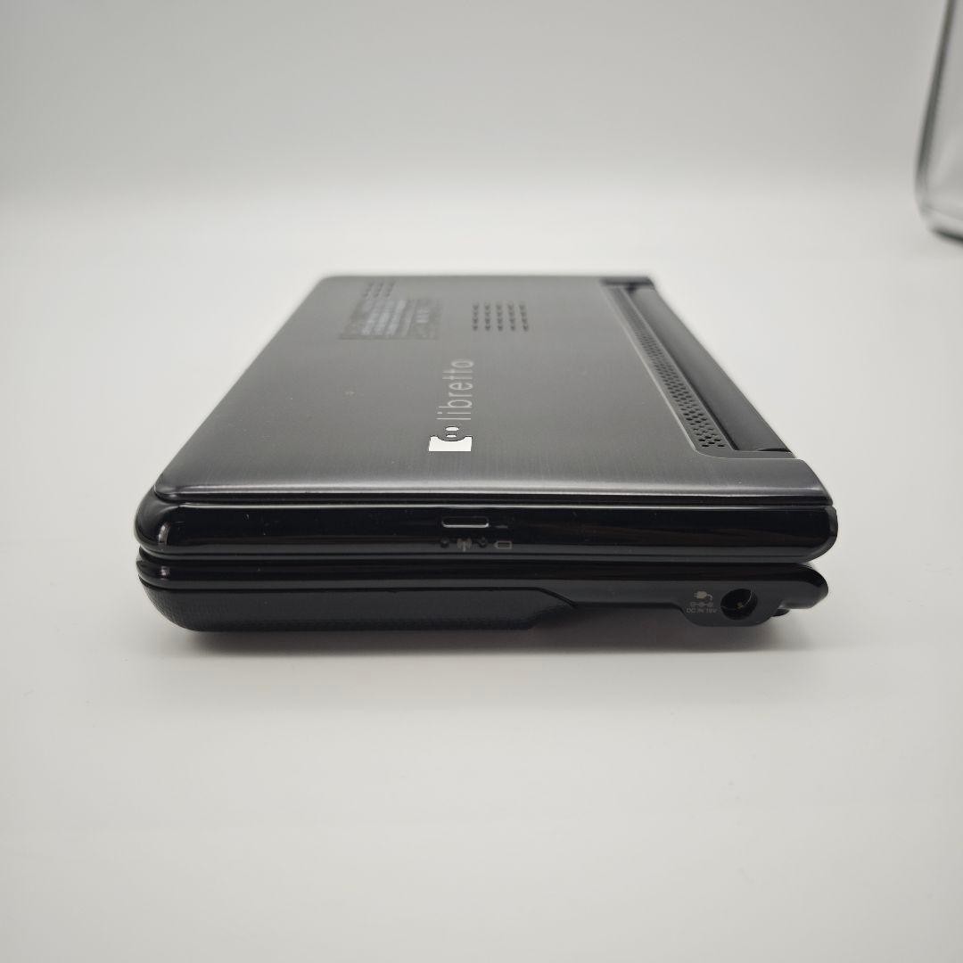 Toshiba Libretto W100/11M Windows7 2GB SSD 64GB Touchscreen Mini Notebook PC