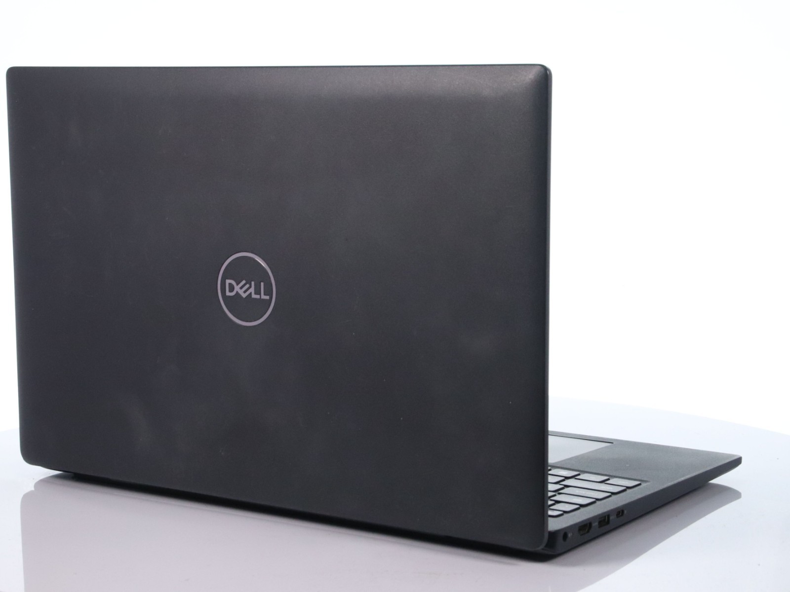 Dell Latitude 3520 Core i5-1135G7 8GB RAM 256GB NVMe Win11Pro W/ 65W AC Adapter