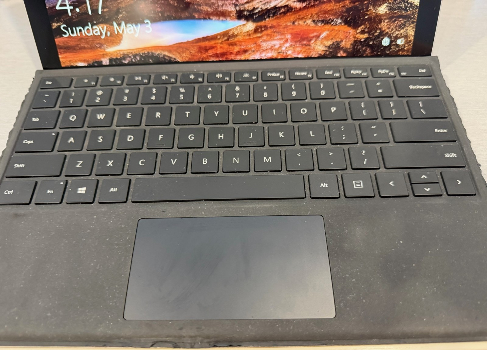 Microsoft Surface Pro 1796 (Intel Core i5, 8GB RAM, 128GB) no AC CORD. AS IS