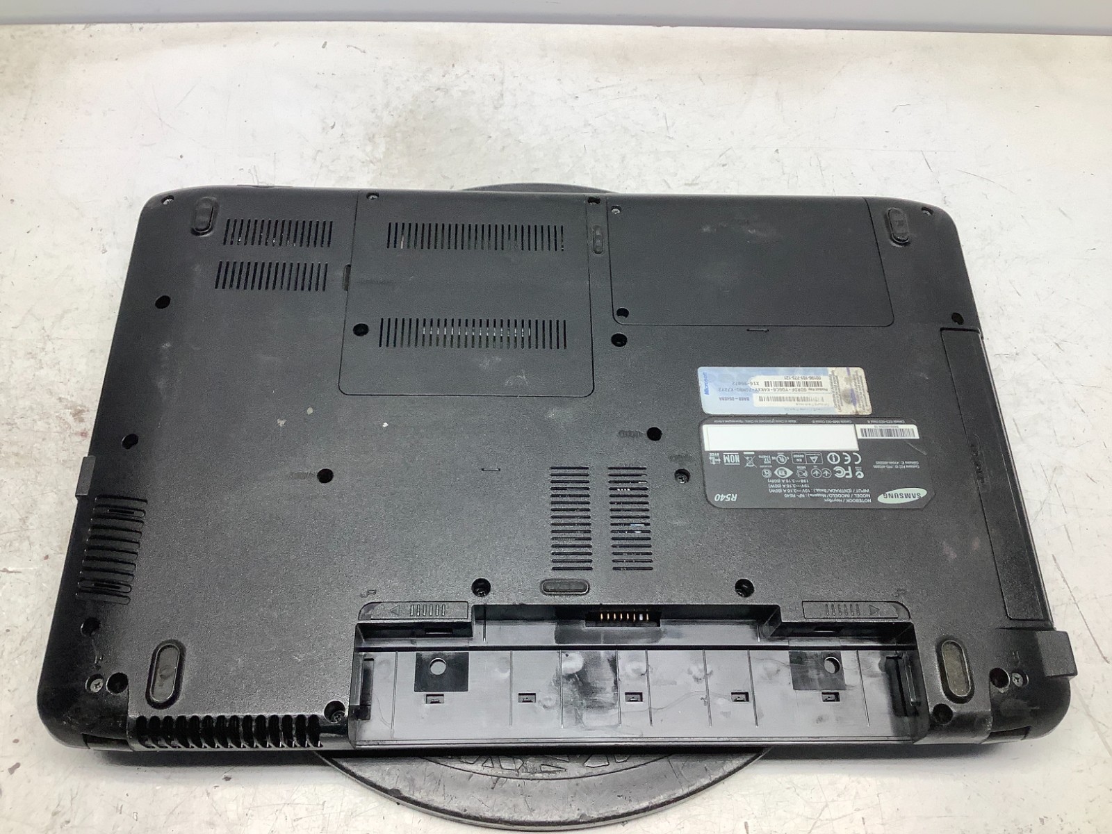 Samsung R540 Intel i3-M380 2.53GHz 3 GB NO HDD