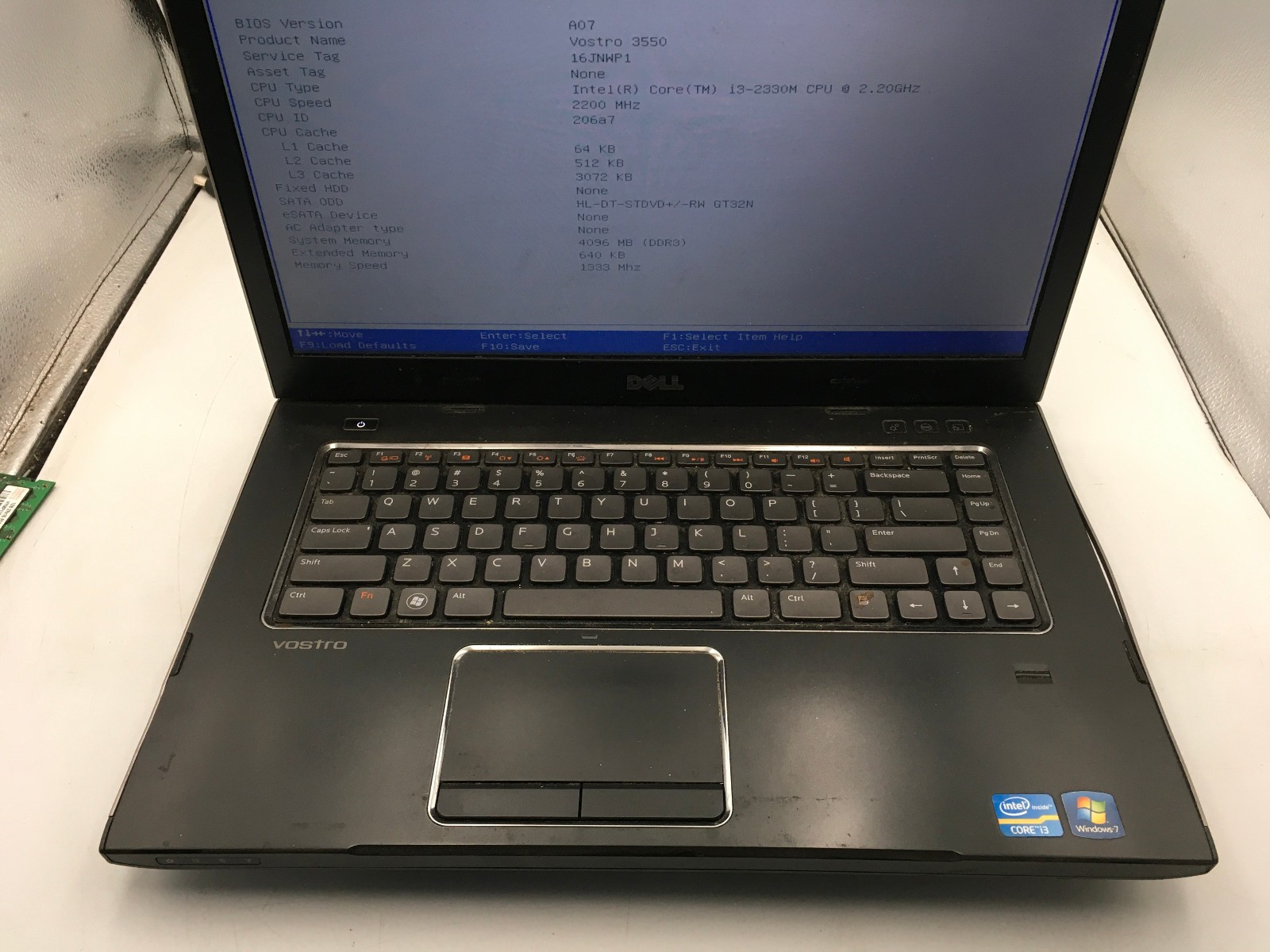 DELL VOSTRO 3550 – BOOTS TO BIOS – INTEL I3 2330M – NO RAM – 15″ – READ DESC-BB