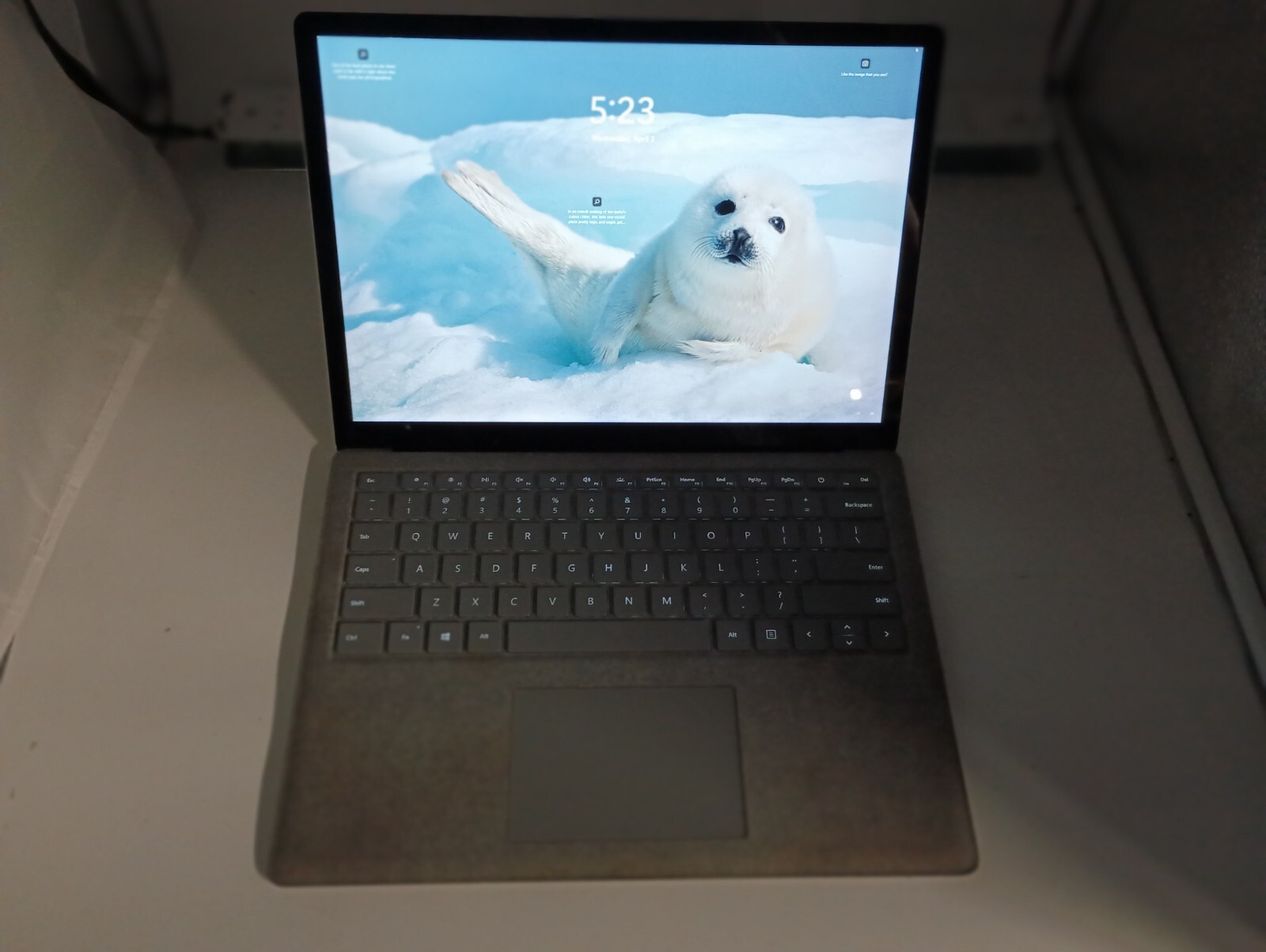 Surface Laptop (4025) w/charger.i5-7300U.8GB.13.5″2k Touch.256GB M.2.W11Pro