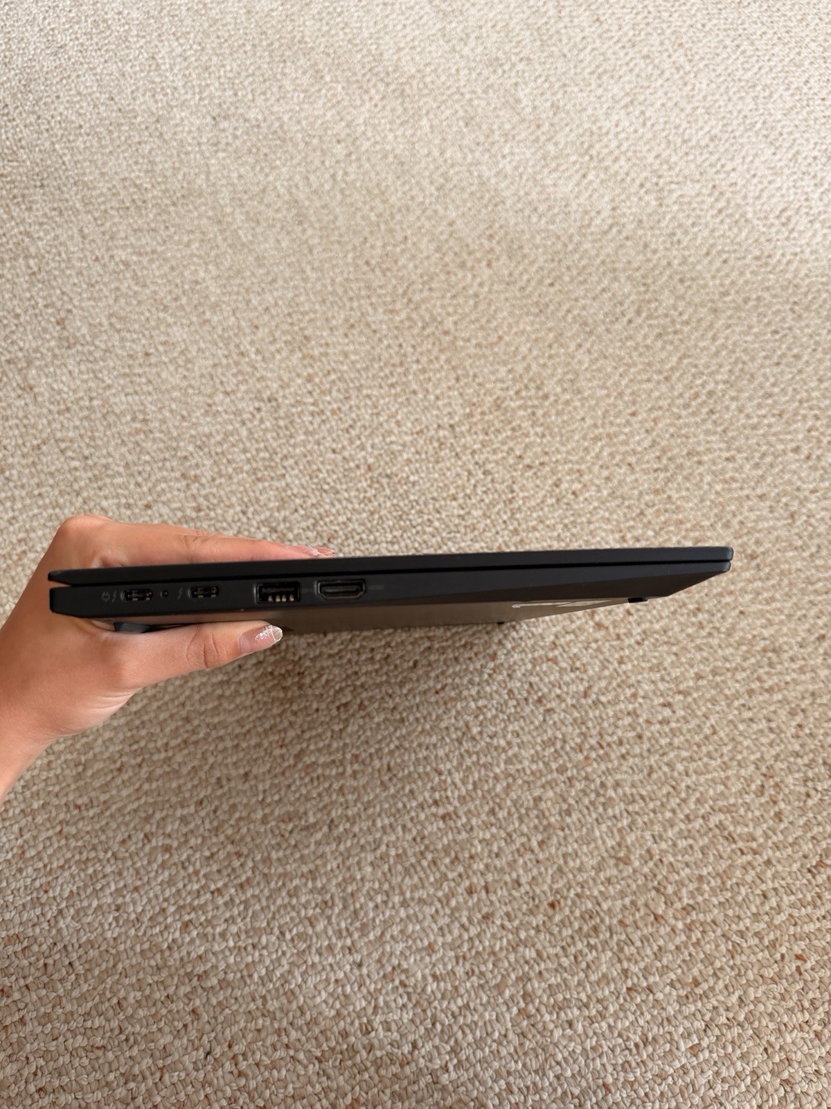 Lenovo ThinkPad X1 Carbon Gen 9 14″ i7 2.80GHz 16GB 512GB SSD Iris Xe Black