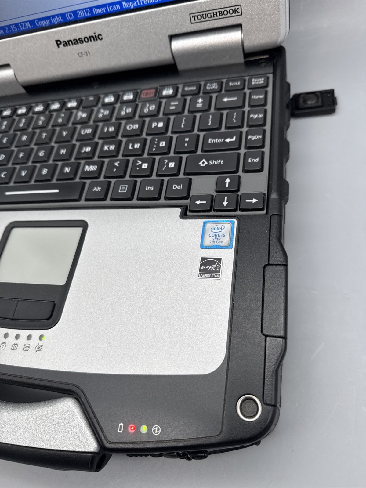 Panasonic Toughbook CF-31 Touchscreen i5-7300U 16GB DDR4 DVDRW No HD/OS/AC