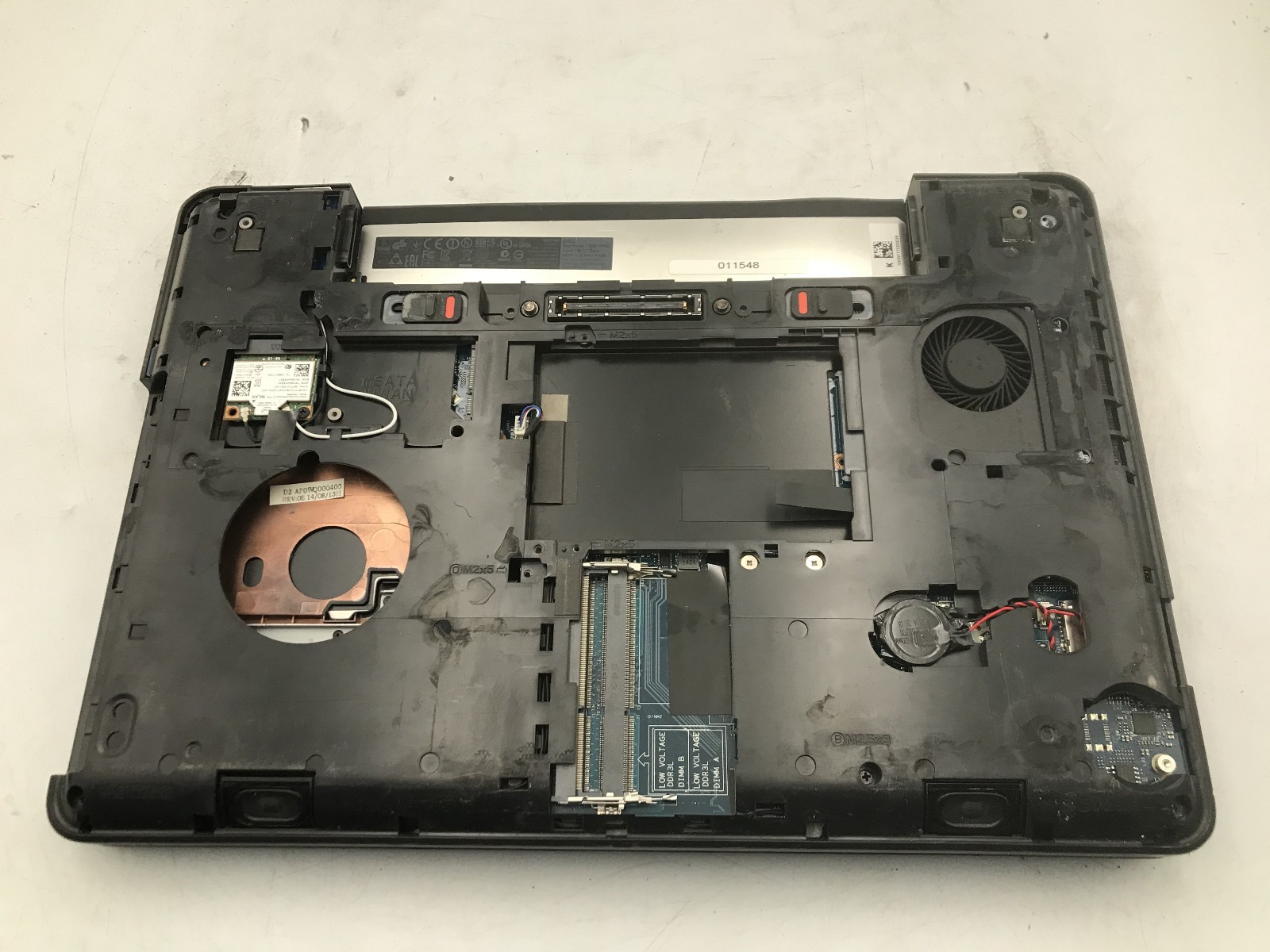 DELL LATITUDE E5440 – BOOTS TO BIOS/LOCKED – INTEL I3 4010U – NO RAM – READ – BB