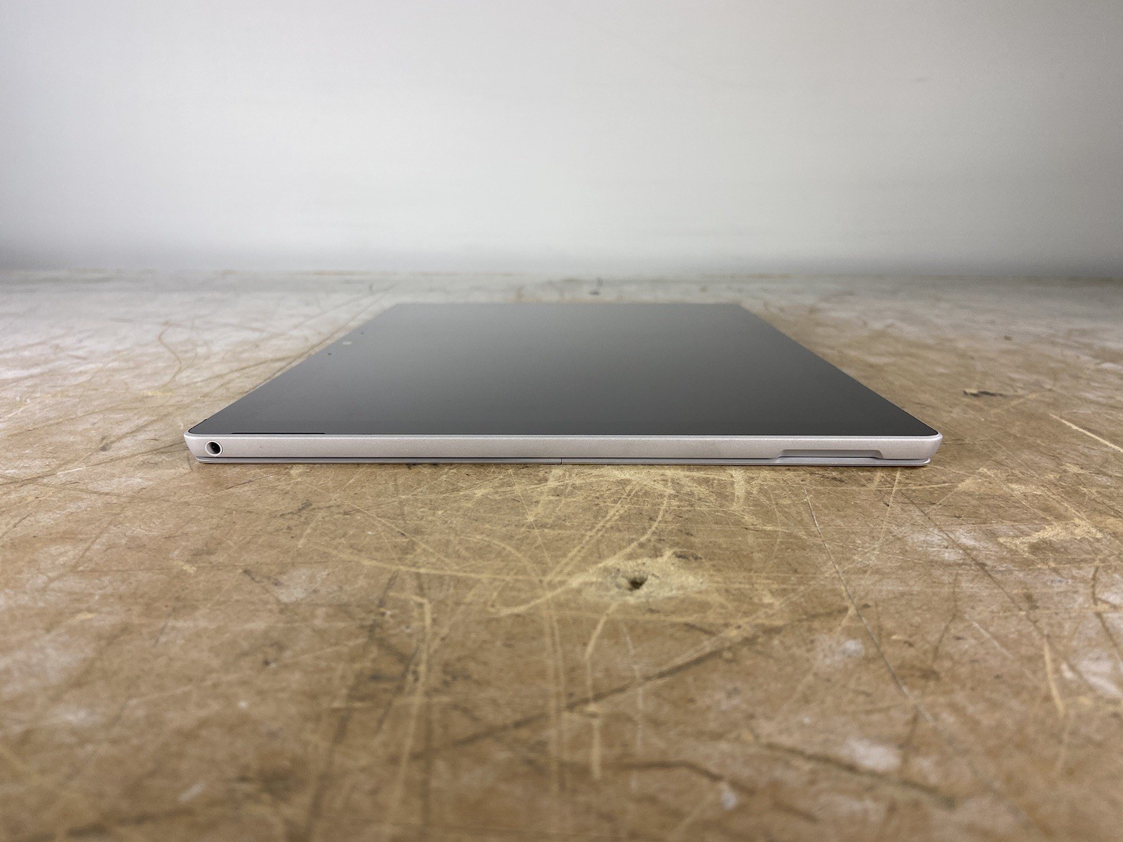 MICROSOFT SURFACE PRO 7+ (1960) i7-1165G7 @ 2.80GHz, 16GB RAM, NO HDD/OS