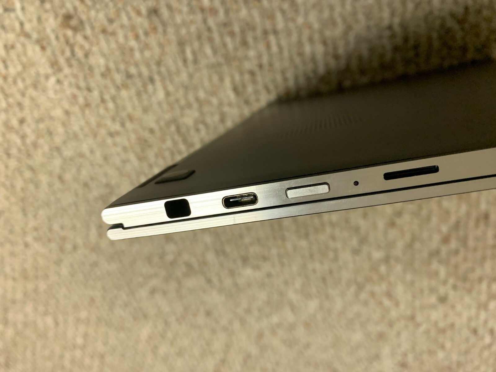 2IN1/X360 SAMSUNG GALAXY CHROMEBOOK XE930QCA-K02US – I5-10210U@1.6/8GB/256GB SSD