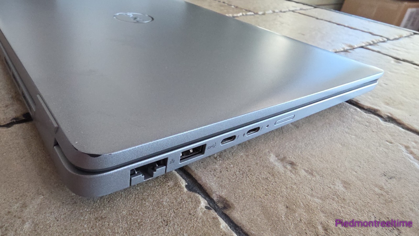 Dell Latitude 5450 14.0″ FHD Core Ultra 7 165U 4.09GHz 256GB SSD 16GB RAM