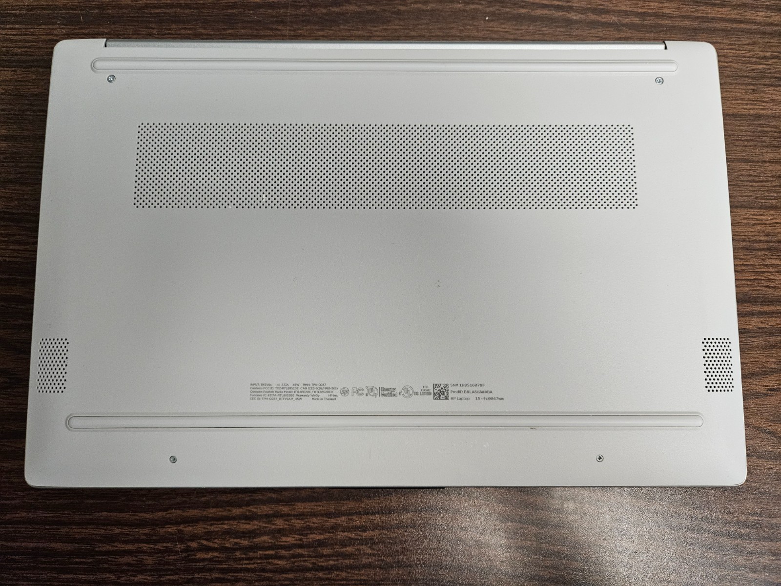 HP 15-fc0047wm 15.6″ Touch AMD Ryzen 7 7730U 16GB 512GB Minor Screen Issues READ