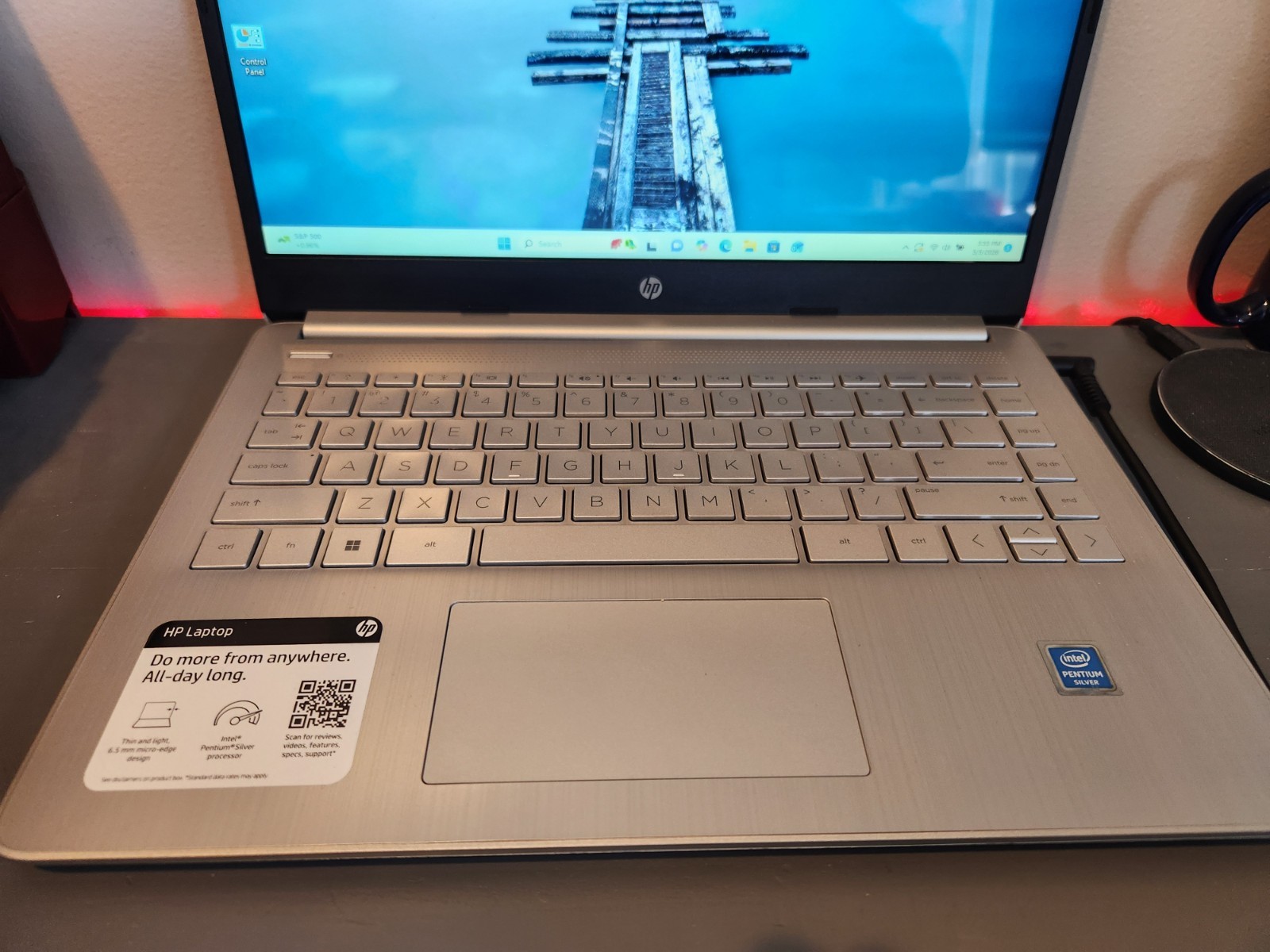 HP 14-DQ0075nr 14″ Laptop Intel Pentium SilverN5030 4GB RAM 64GB eMMC Win11Pro