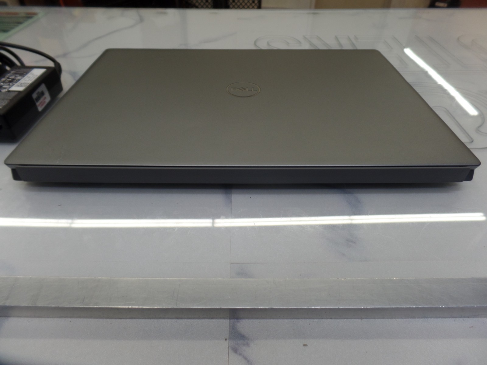 Dell Vostro 5620 16″ i7-1260P 2.10GHz 16GB 512GB SSD W11P GeForce MX570 Warranty
