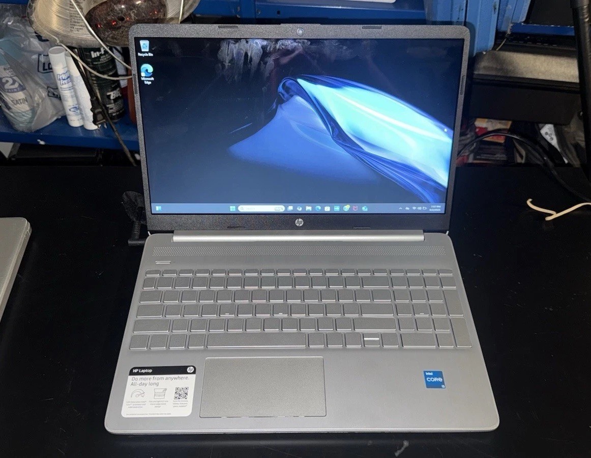 HP 15.6 Notebook Laptop Touch-Screen Intel Core i3 1215U 8GB RAM, 256 PCIe SSD