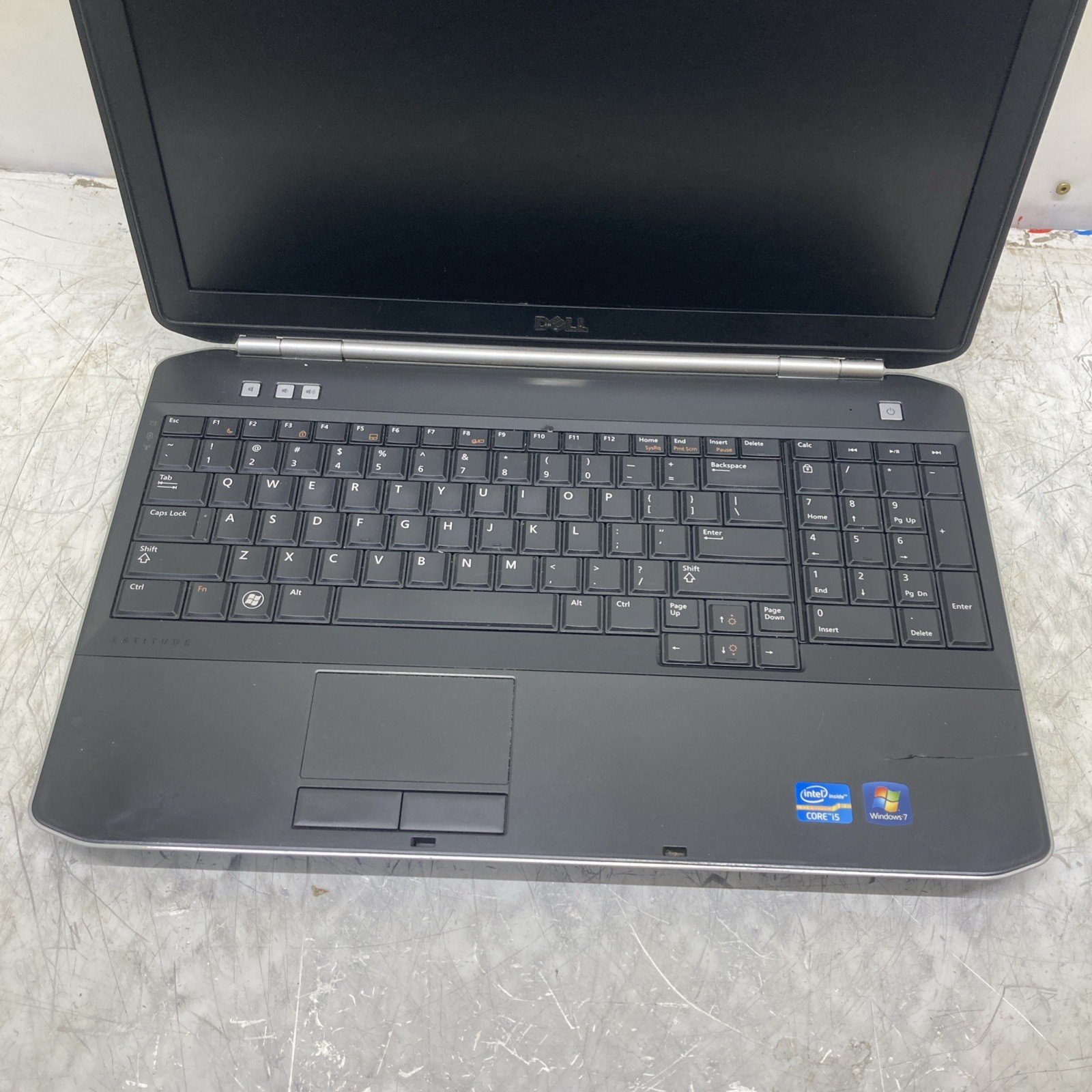 Dell Latitude E5520 Intel Core i5-2520M 2.5 GHz 4Gb RAM No HDD Boot to BIOS
