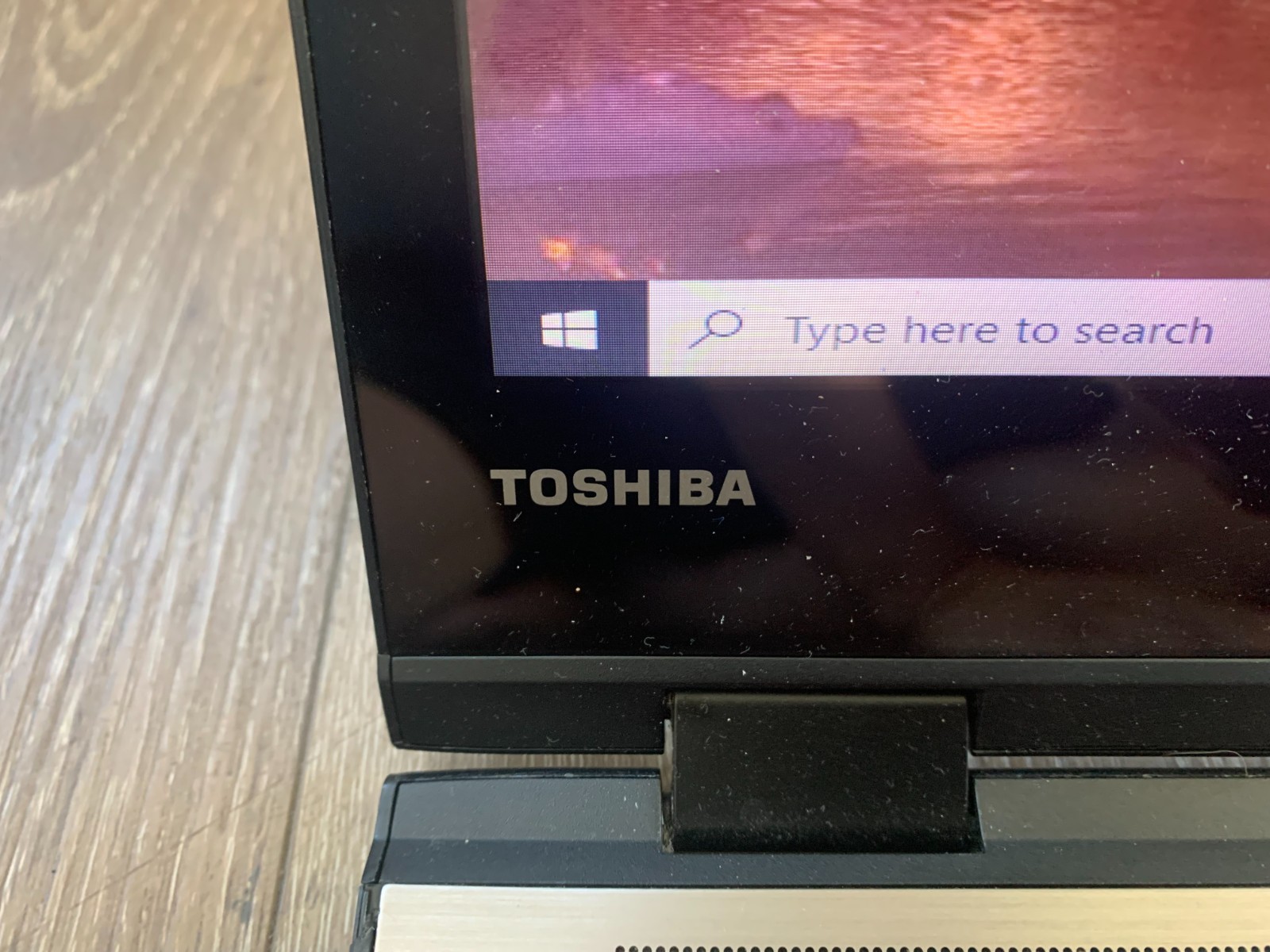 Toshiba Satellite E45W-C4200X 14″ Intel Core i3-5015U 2.1GHz 4GB RAM 500GB Win10