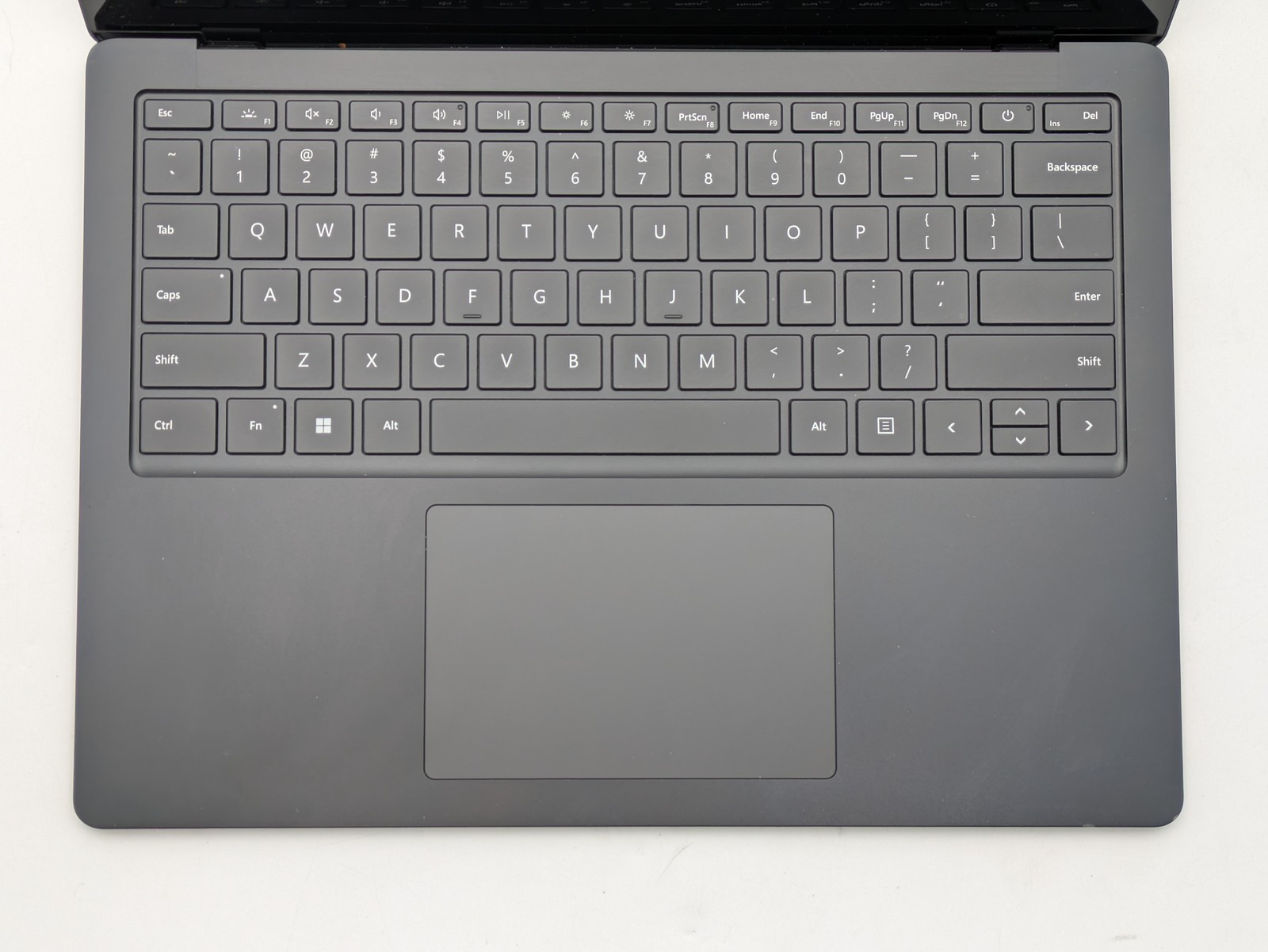 Microsoft Surface Laptop 4 13.5″ Ryzen 5 4680U 16GB DDR4 256GB SSD Win 11 Home