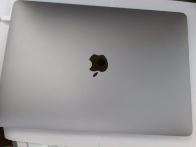 APPLE MACBOOK PRO A2251 (EZ9003053)