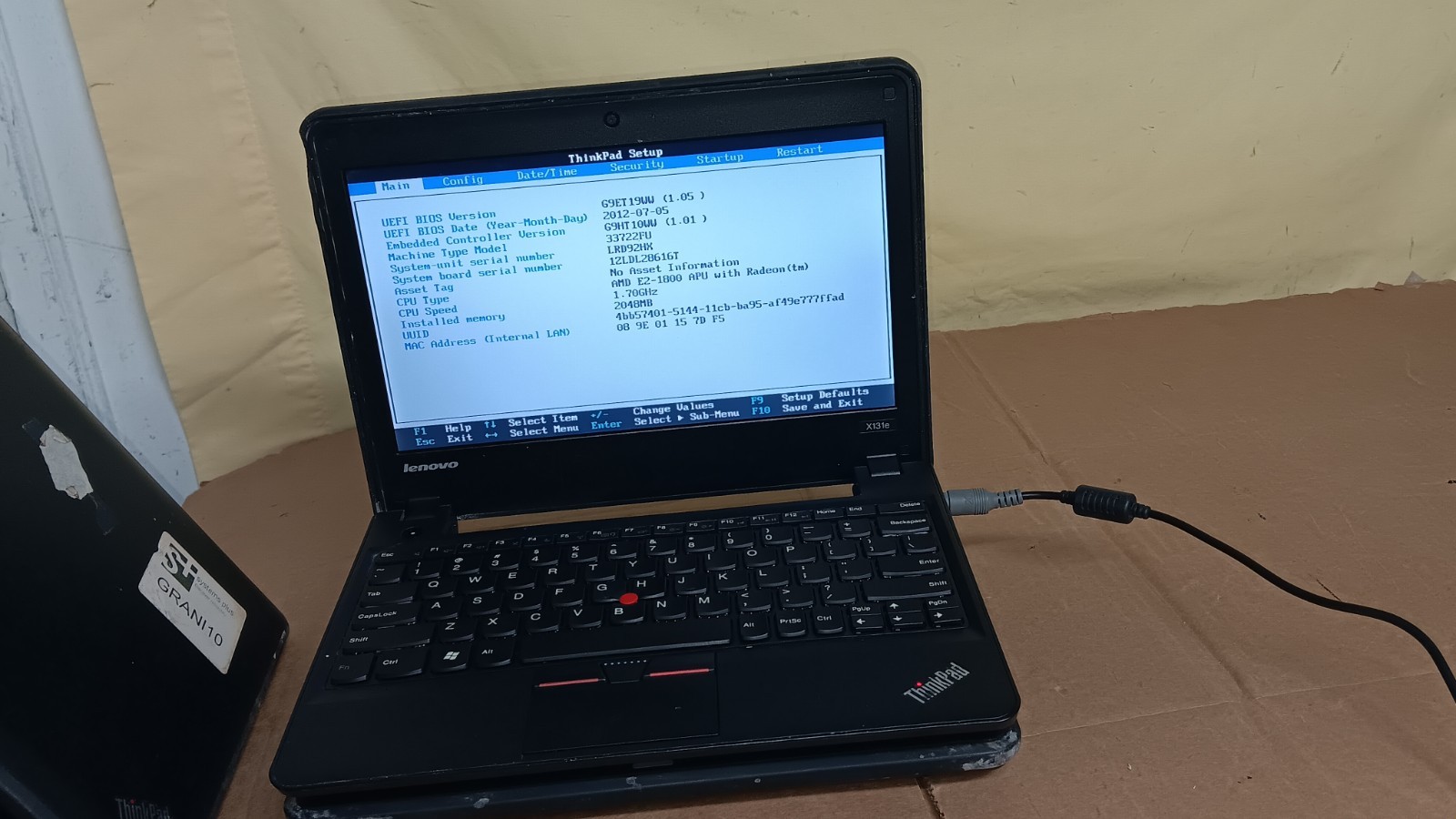 Lot of 4 Lenovo ThinkPad X131e 11.6″ Laptop AMD E2 1800 APU 11.6″ LCD Screen P/R