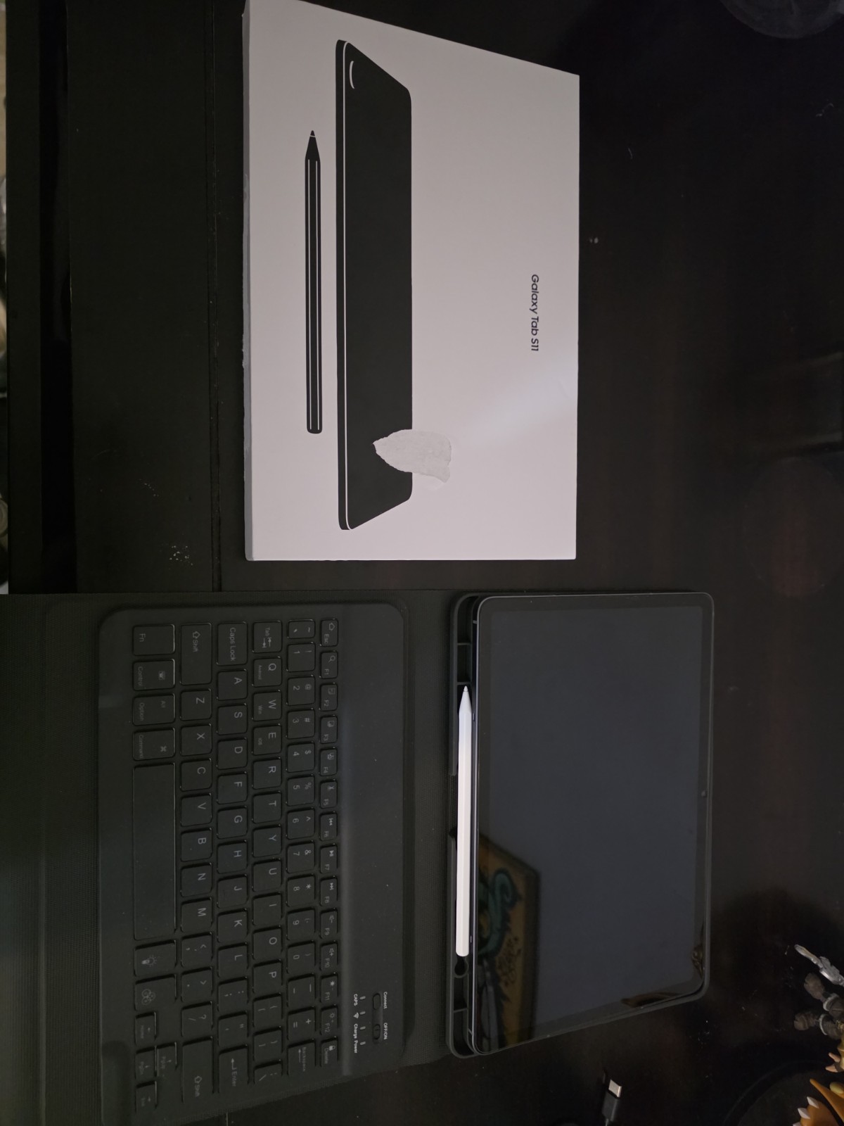Samsung Galaxy Tab S11 (256GB) + Keyboard Case & S Pen