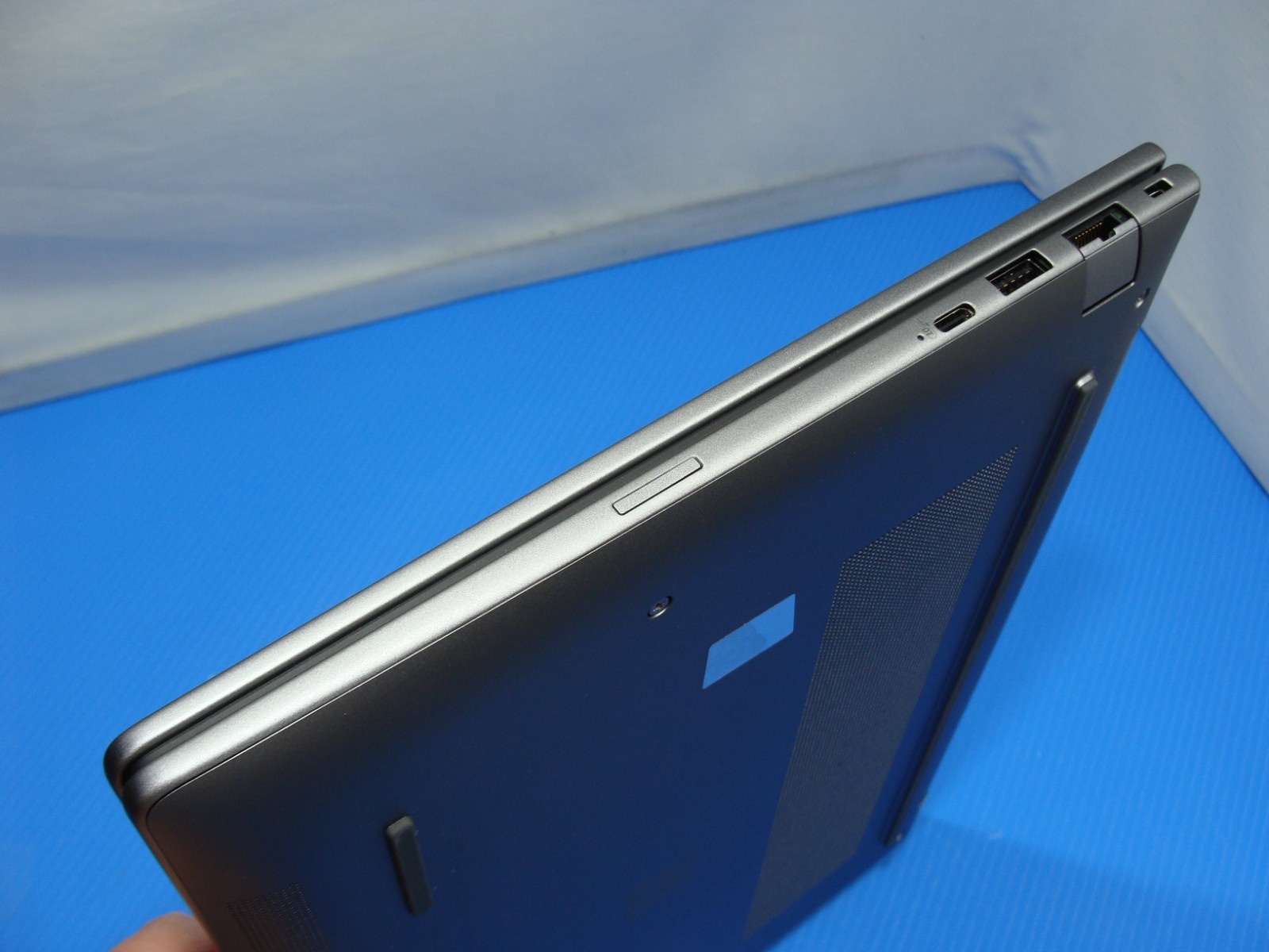 2026 HP ZBook 8 G1i Mobile Workstation 14″FHD+ Ultra 7 265H 2.1GHz 16GB 512GB