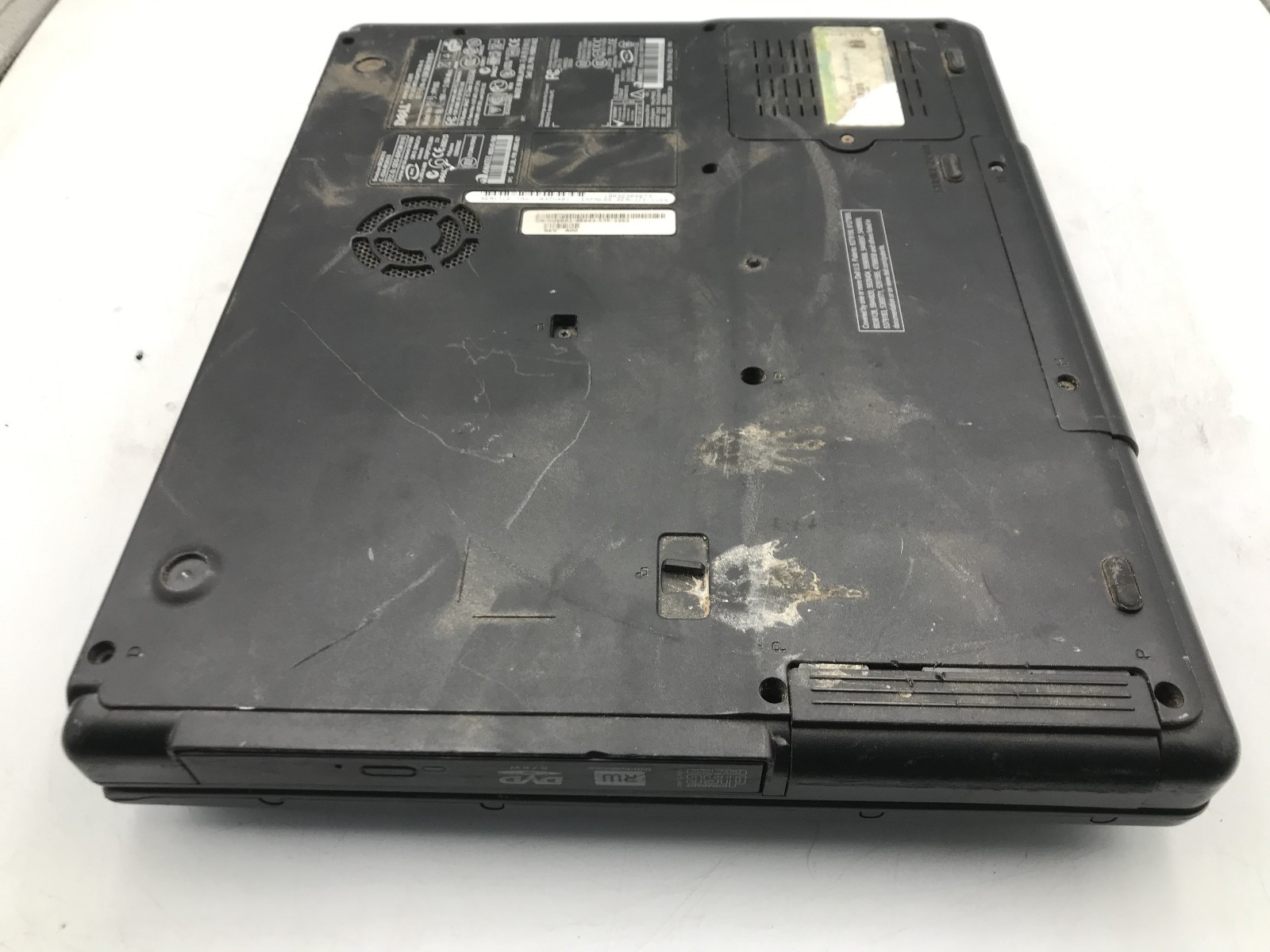 DELL INSPIRON 2200 – BOOTS TO BIOS – INTEL CELERON – 256MB RAM – NO OS -READ- BB