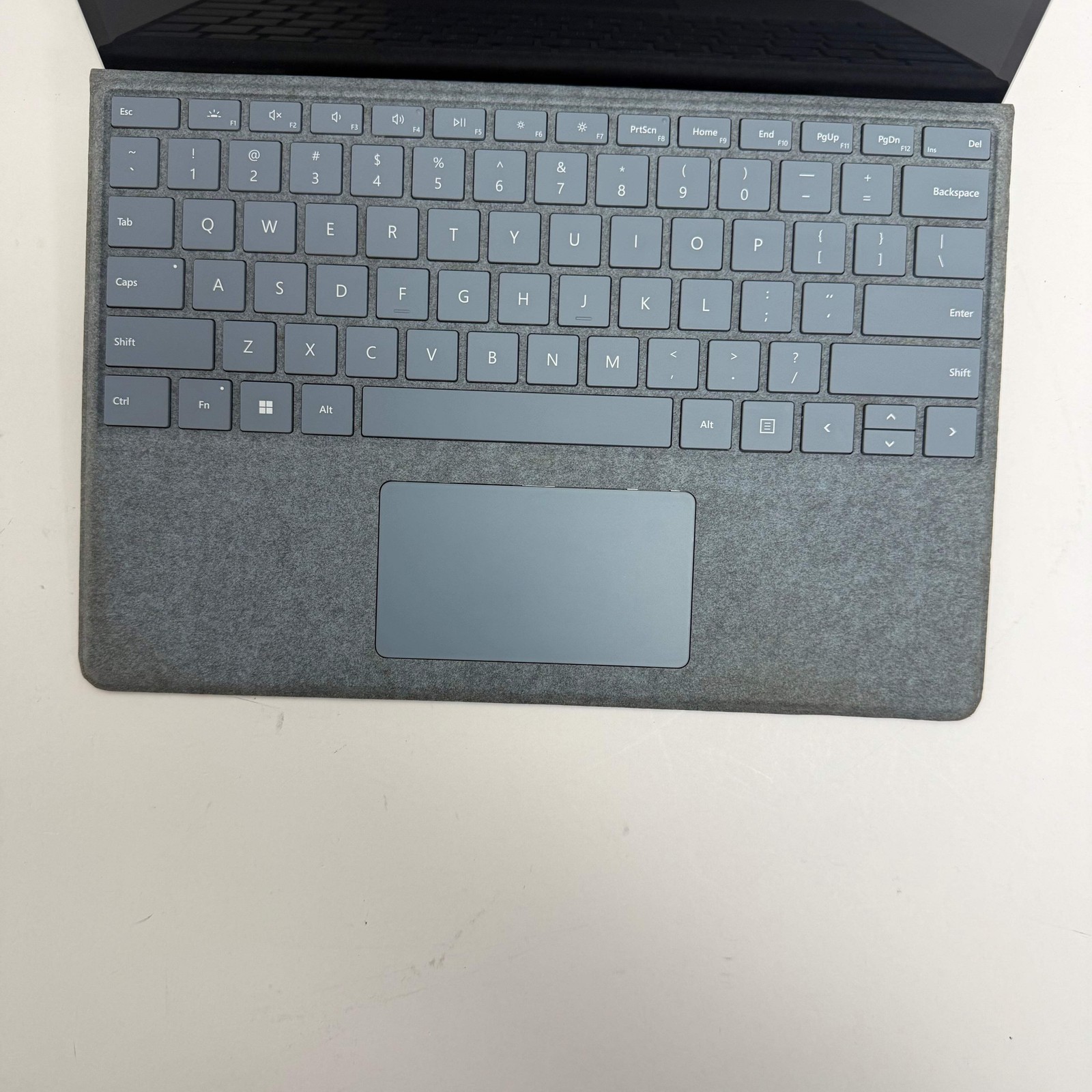 Broken Microsoft Surface Pro X 2010 13″ SQ1 3.0GHz 8GB RAM 128GB SSD LCD Spot