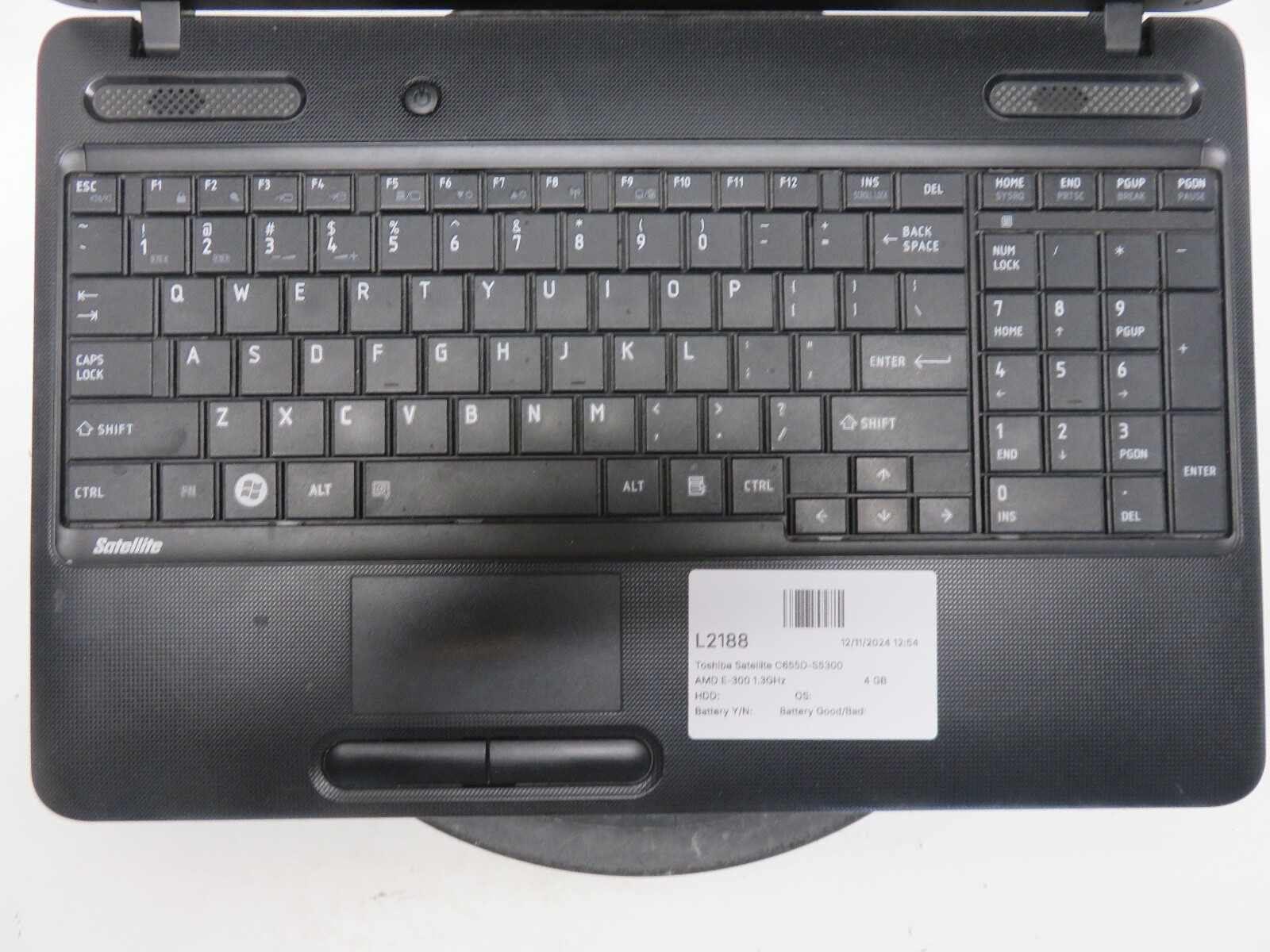 Toshiba Satellite C655D-S5300 AMD E-300 1.3GHz 4 GB NO HDD No Batt