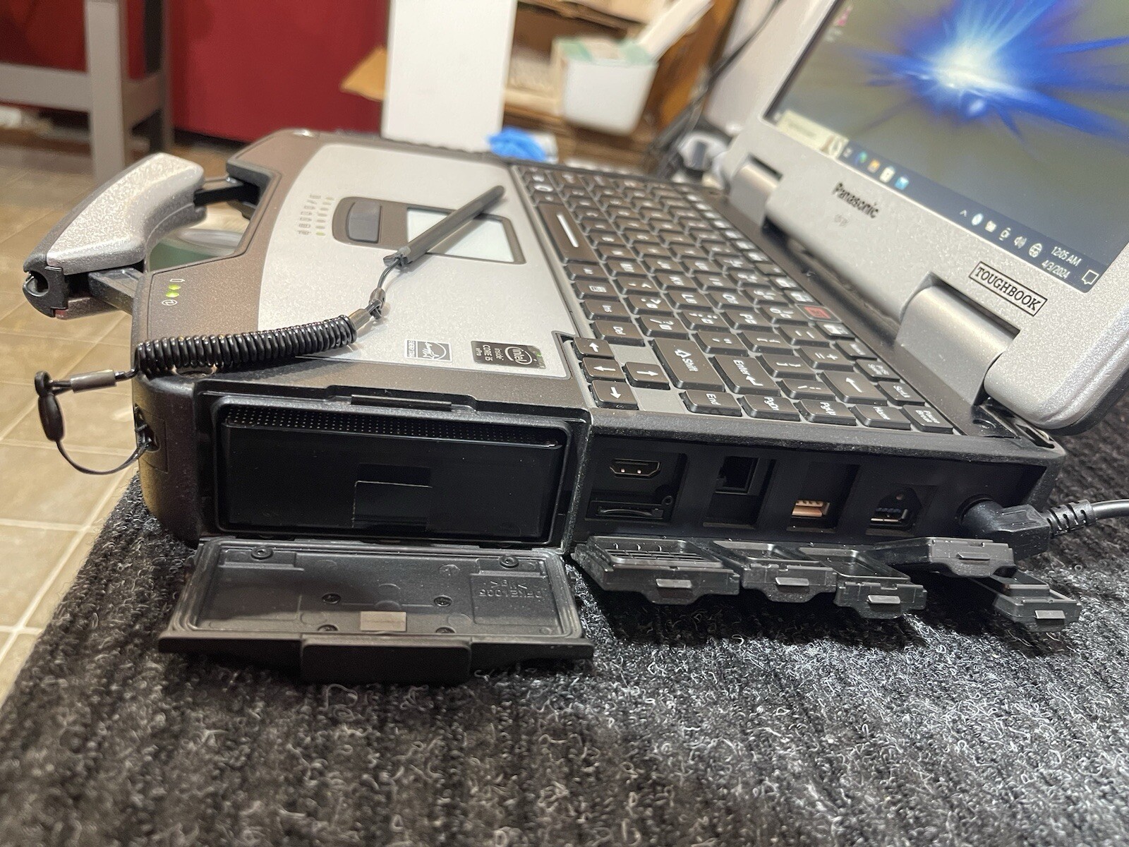 Win 11, 5th Gen, Like New Panasonic Toughbook CF-31, 1TB, 16GB, MK5, DVD, 4G,GPS