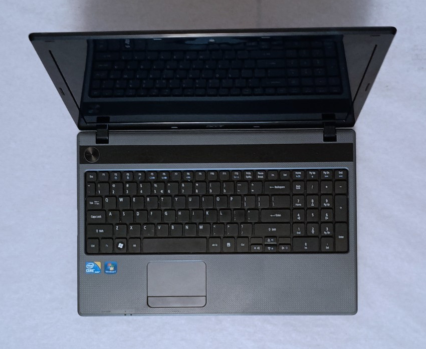 Acer Aspire Laptop – 500GB, Core i3 2.40GHz, 4GB, Windows 7 – No AC Adapter