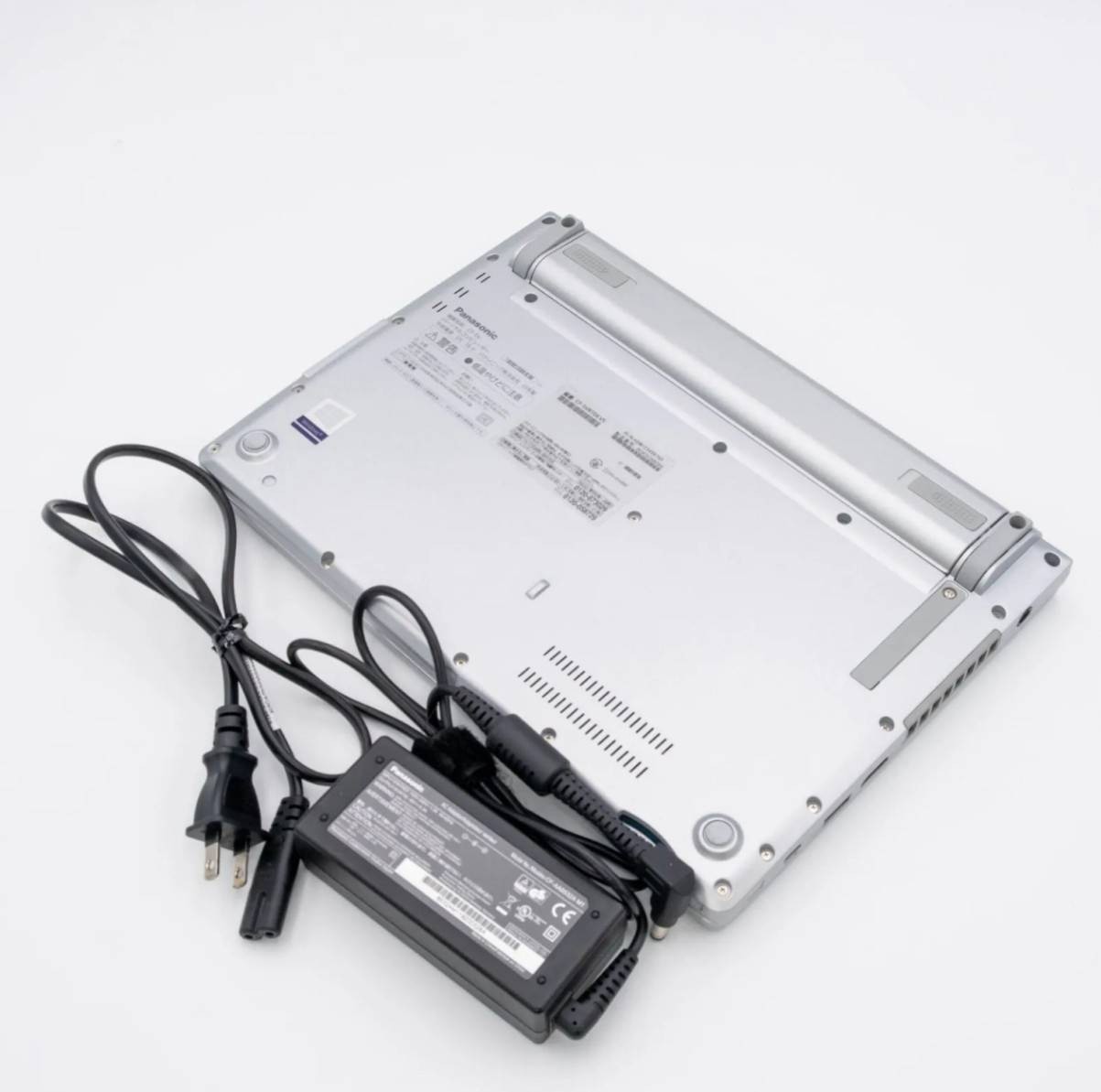 Panasonic Let’s Note CF-SV8 SV8 Corei5-8250U 1.60GHz 8GB SSD 256GB USED Japan