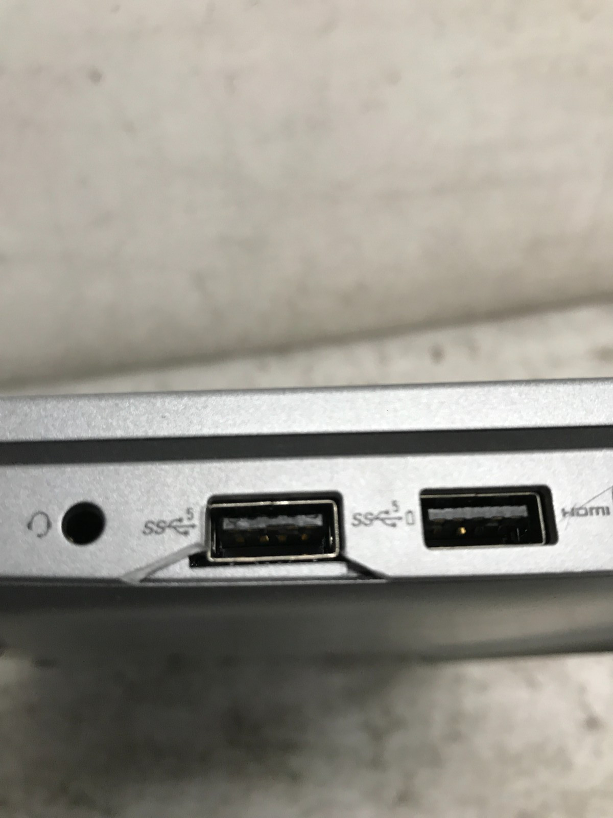 Dell Latitude 5540 / Intel Core i5-1345U 4.35GHz / 8GB RAM / No SSD