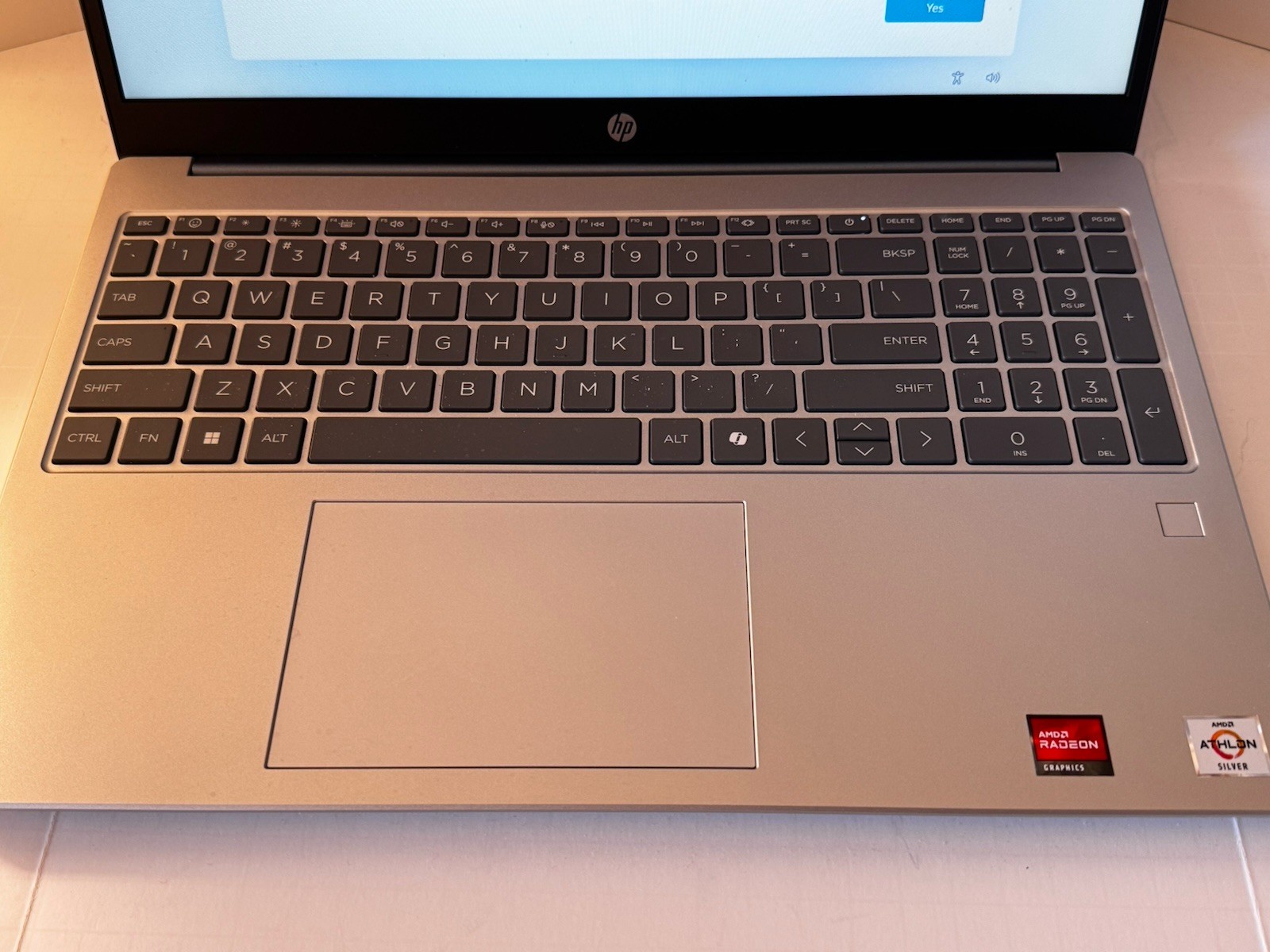 HP Laptop 15.6″ Touch 15-fc0132ds AMD Athlon Silver 7120U,128GB SSD 4GB Ram