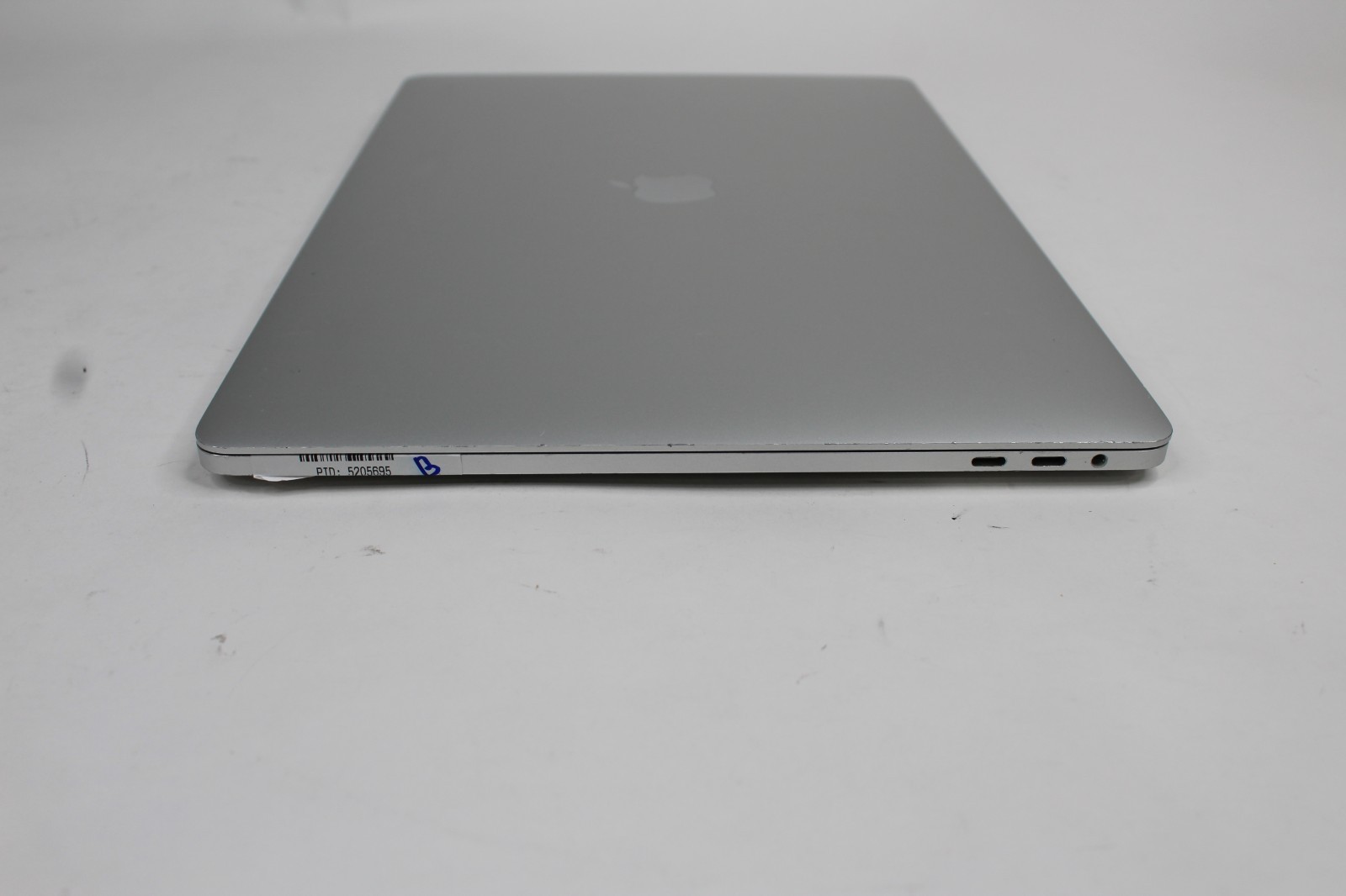 15.6″ 2019 Apple MacBook Pro A1990, i7-9750H@2.6GHz, 256GB/16GB, macOS, Keyboard